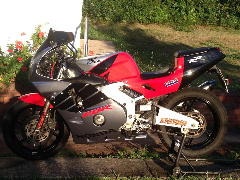 1991 Honda cbr250rr #2