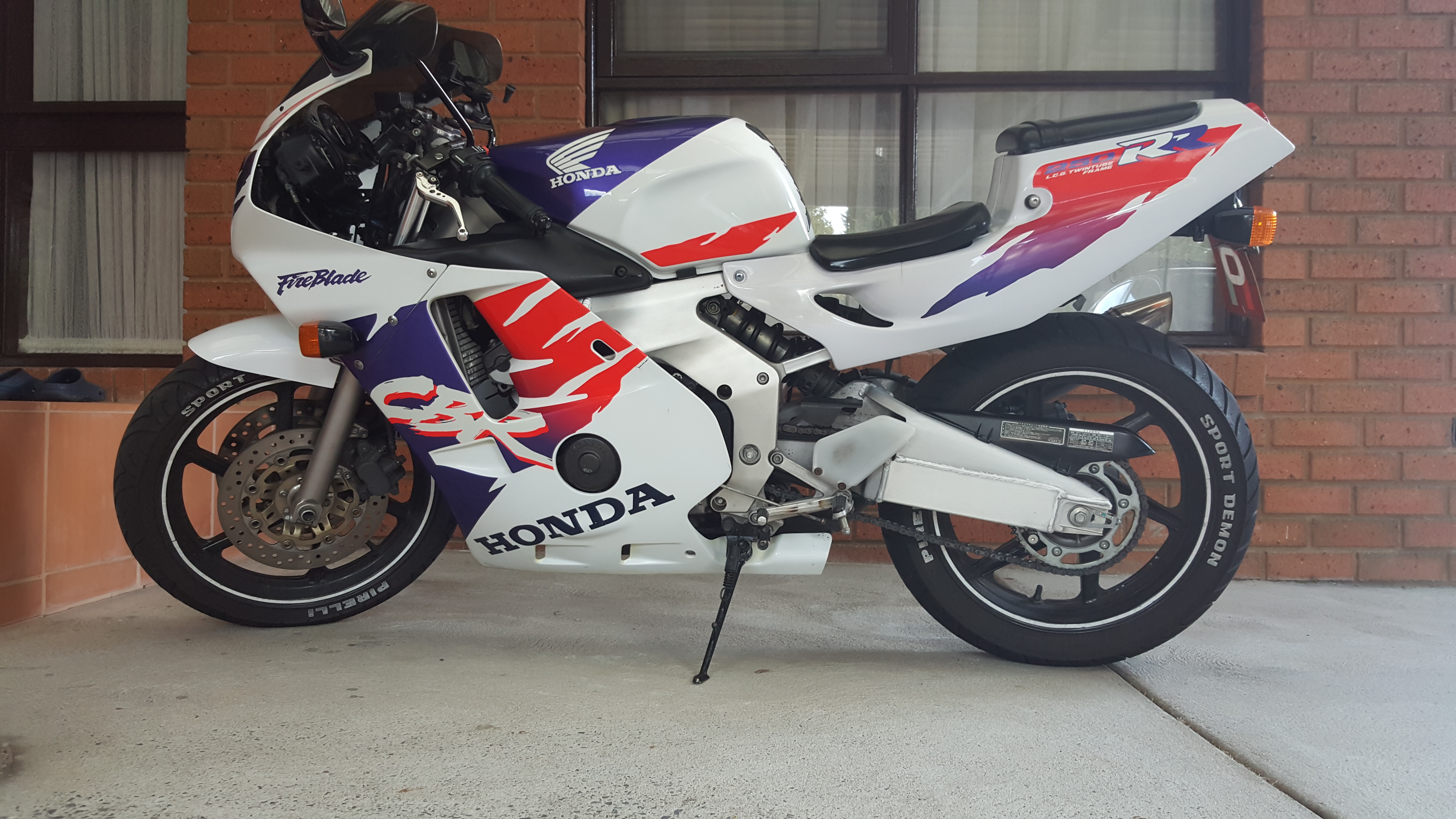 1999 Honda cbr250rr specs #7