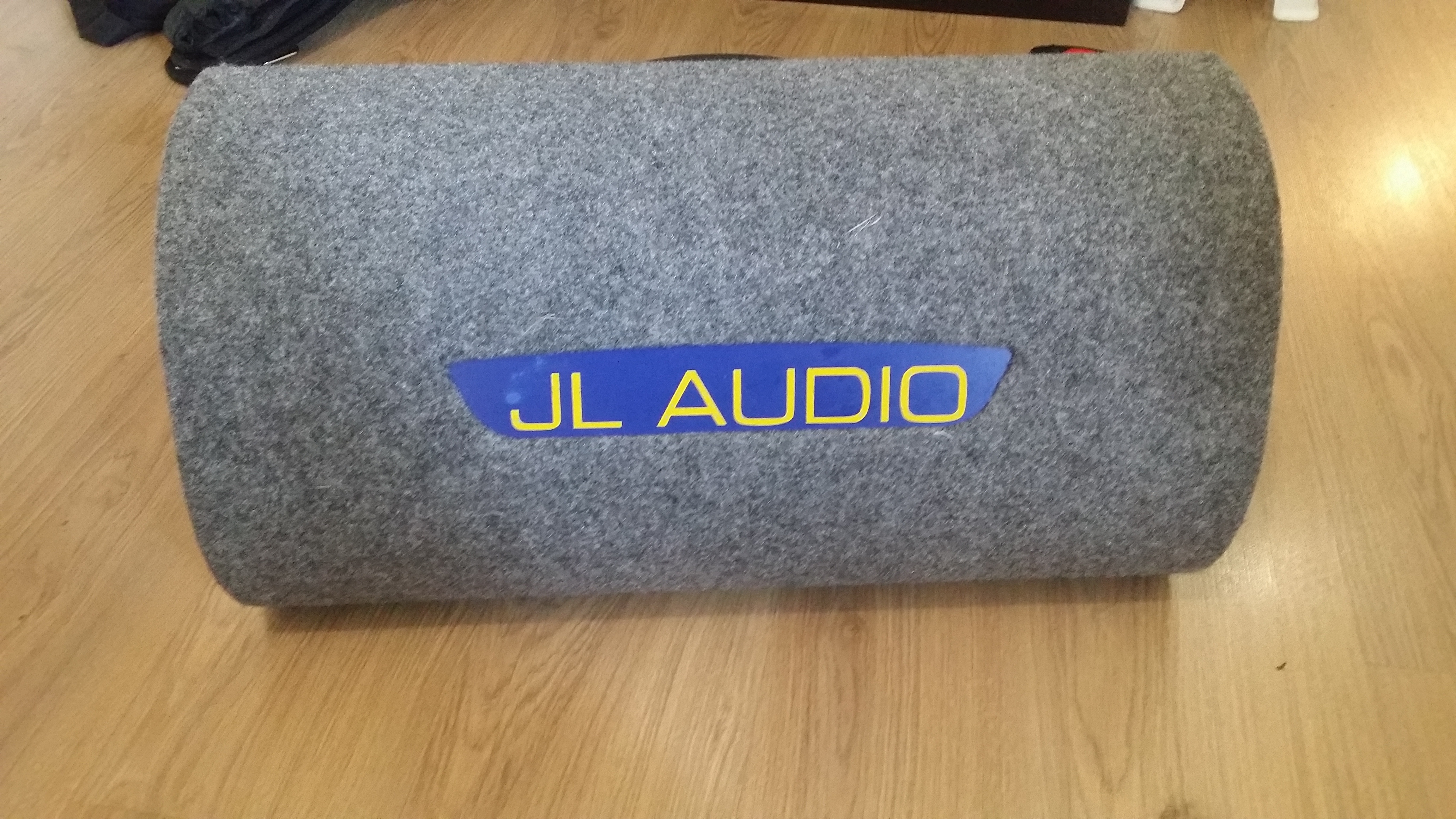 JL Audio 12\