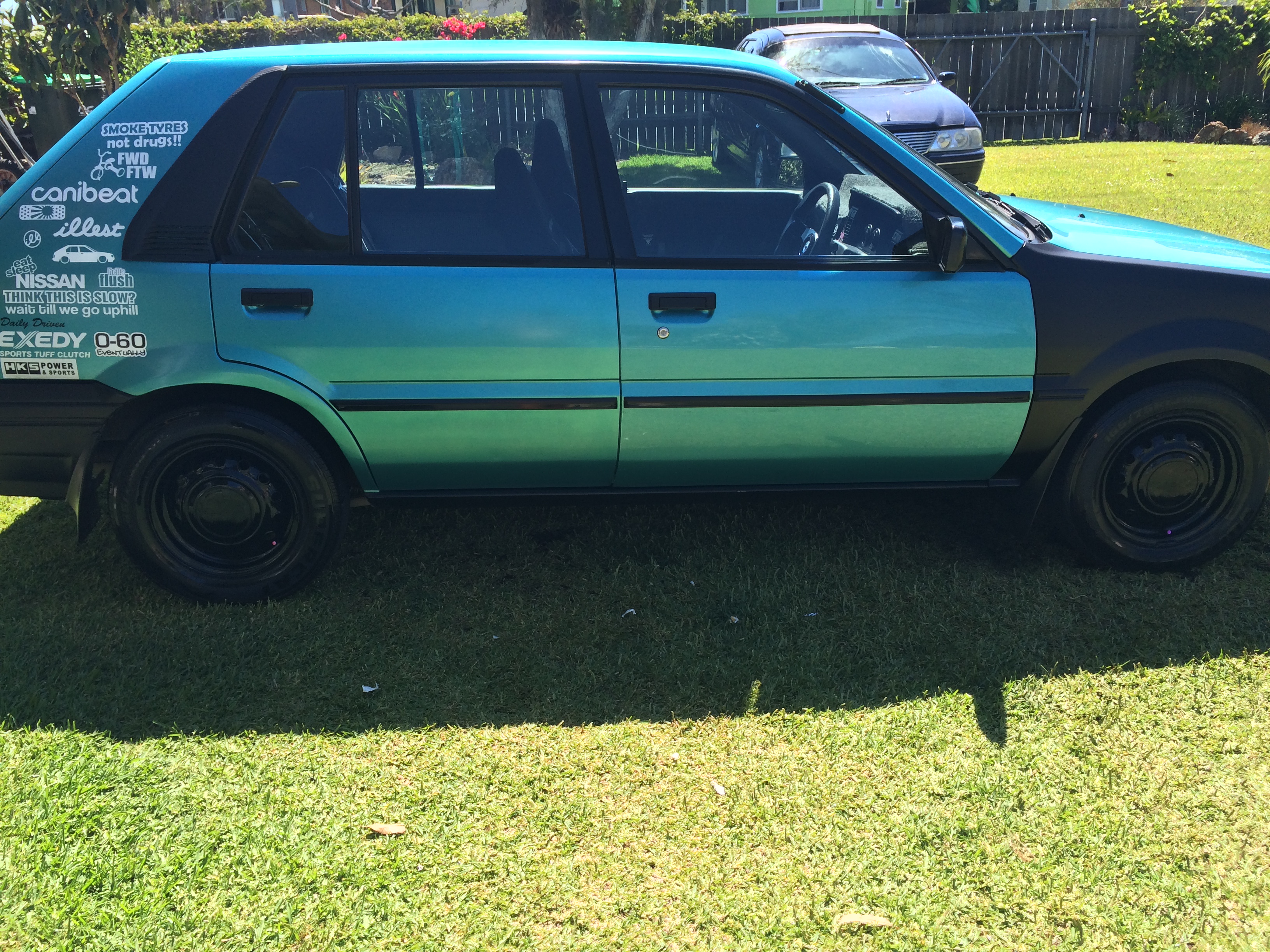 1987 Nissan pulsar hatchback