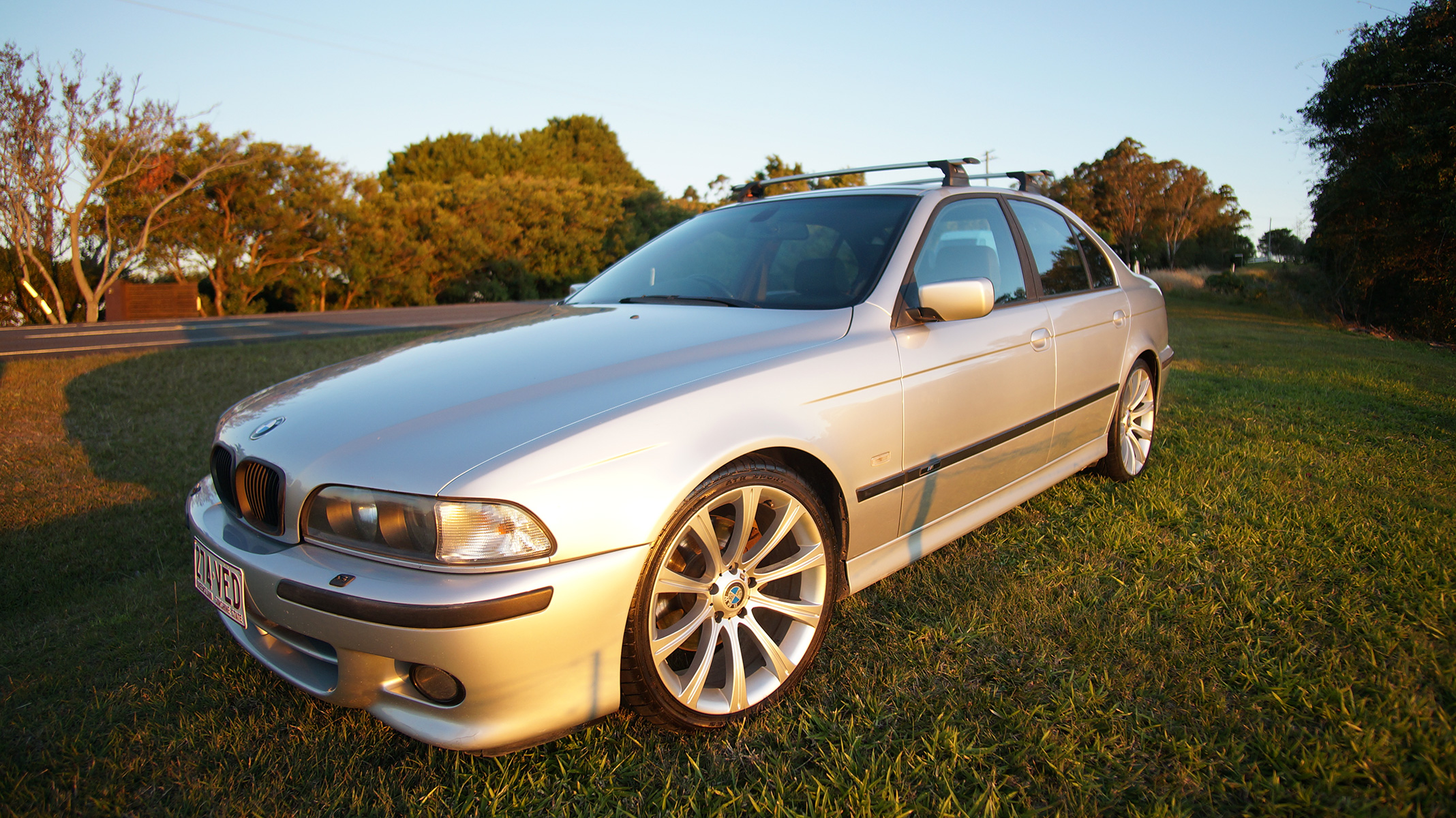 2000 BMW 540i Sport E39