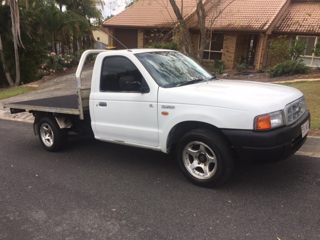 2000 Ford Courier