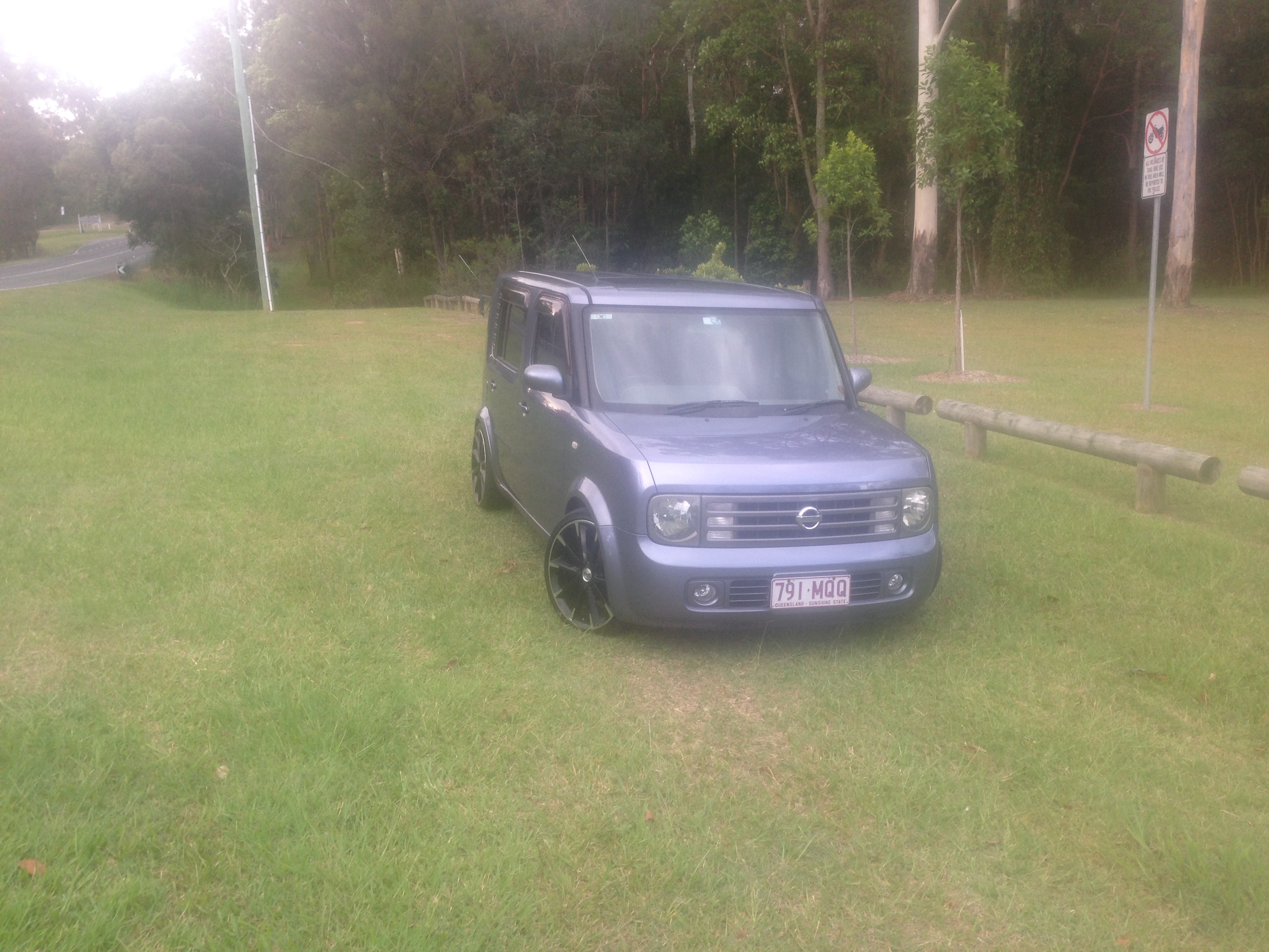 2003 Nissan CUBE