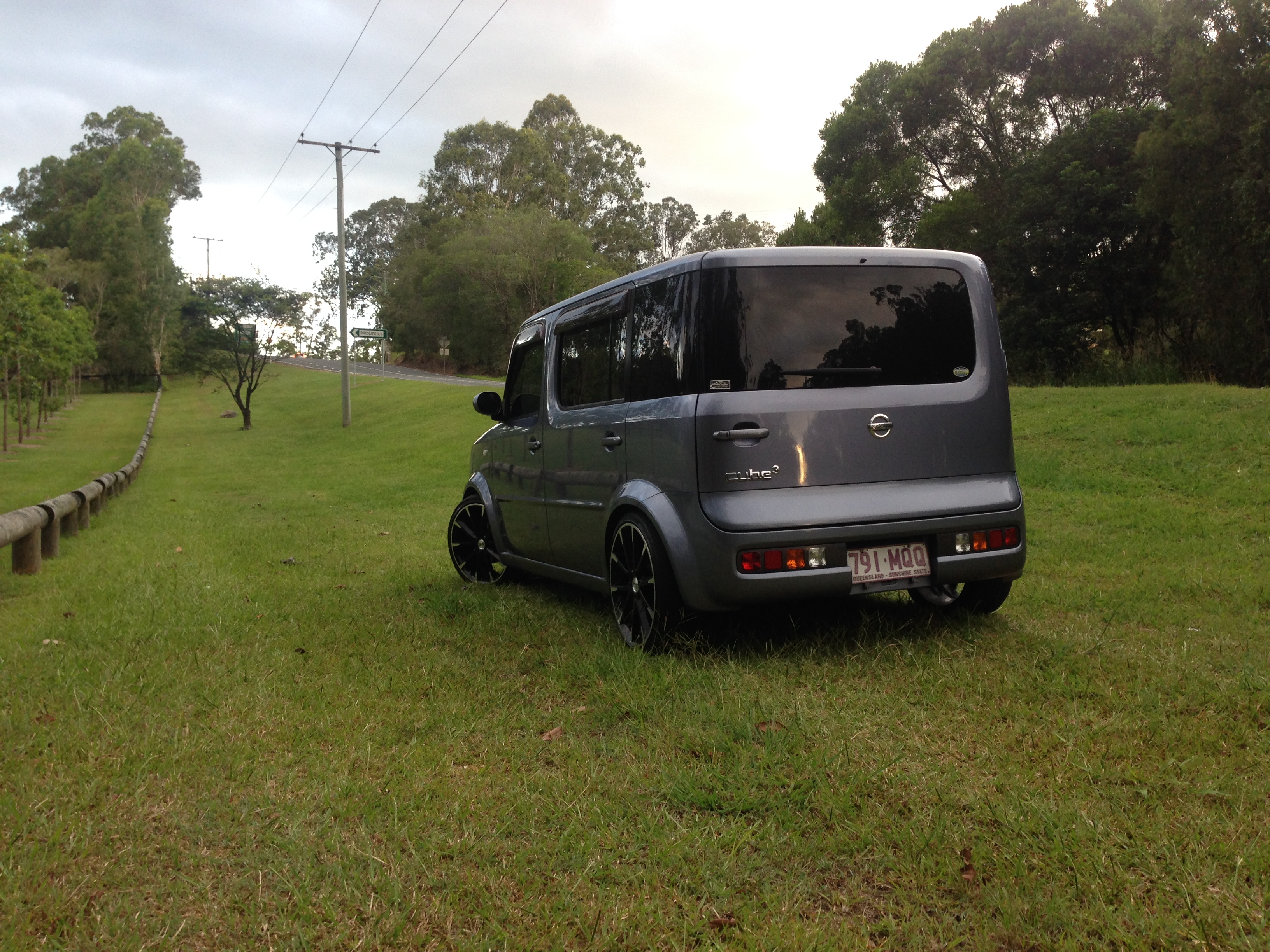 2003 Nissan CUBE