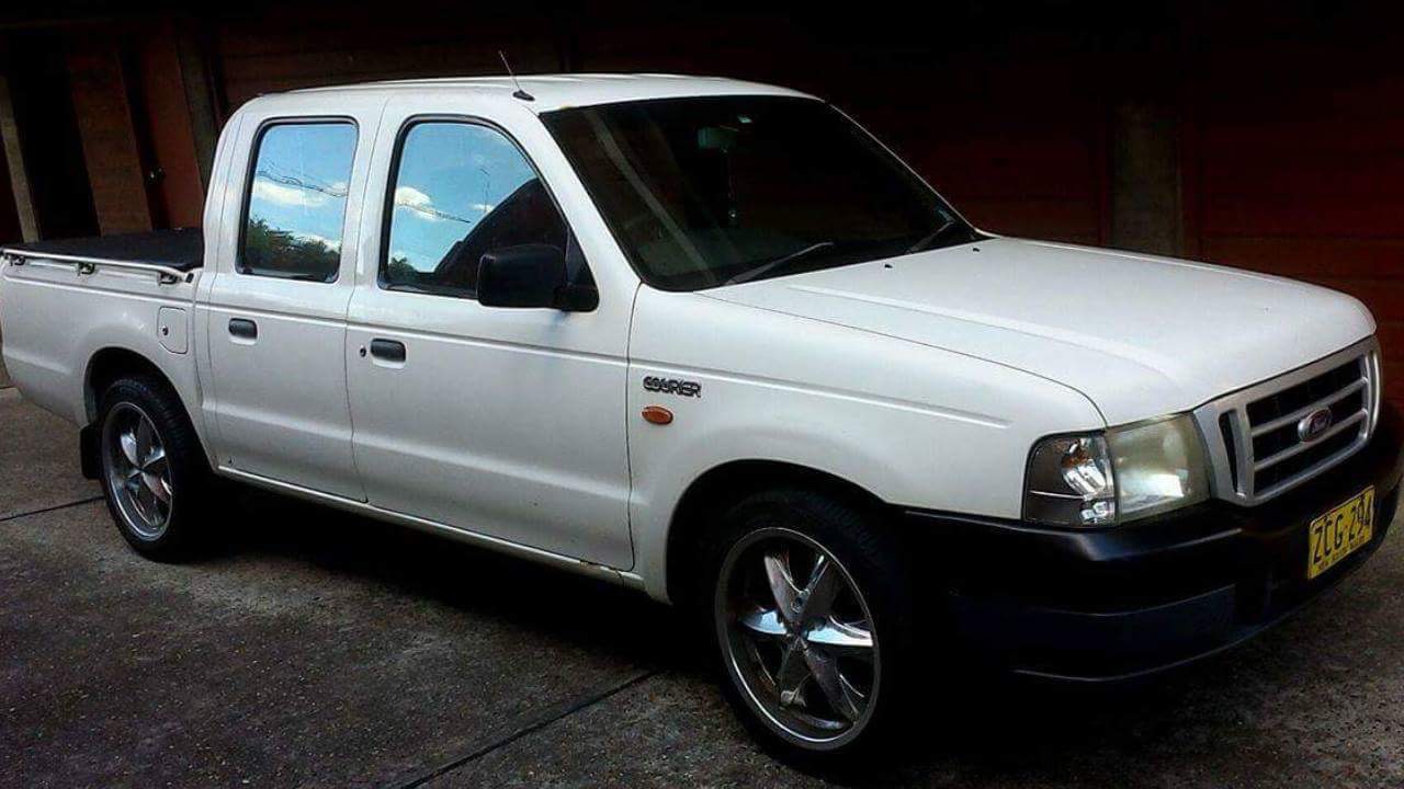2004 Ford Courier