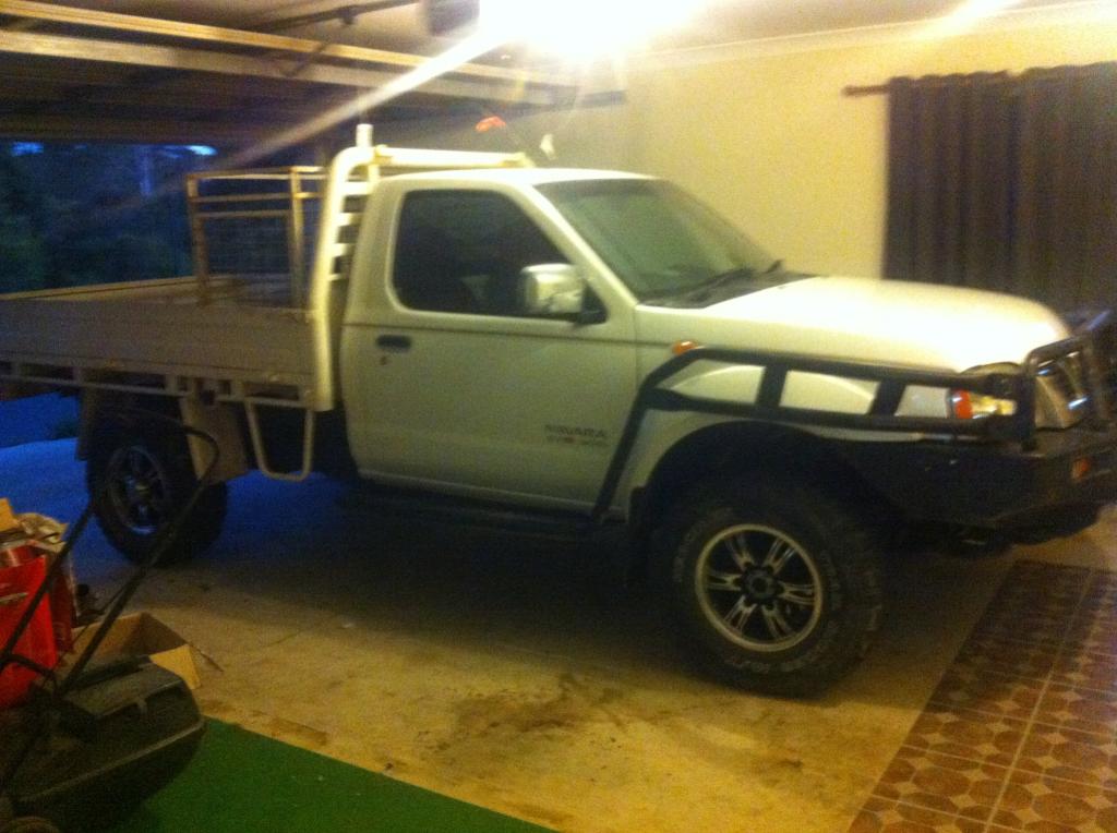 Nissan navara st-r problems #4
