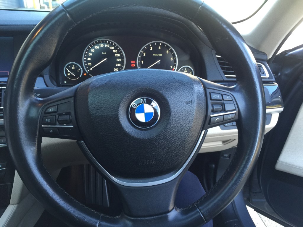 2009 BMW 740i