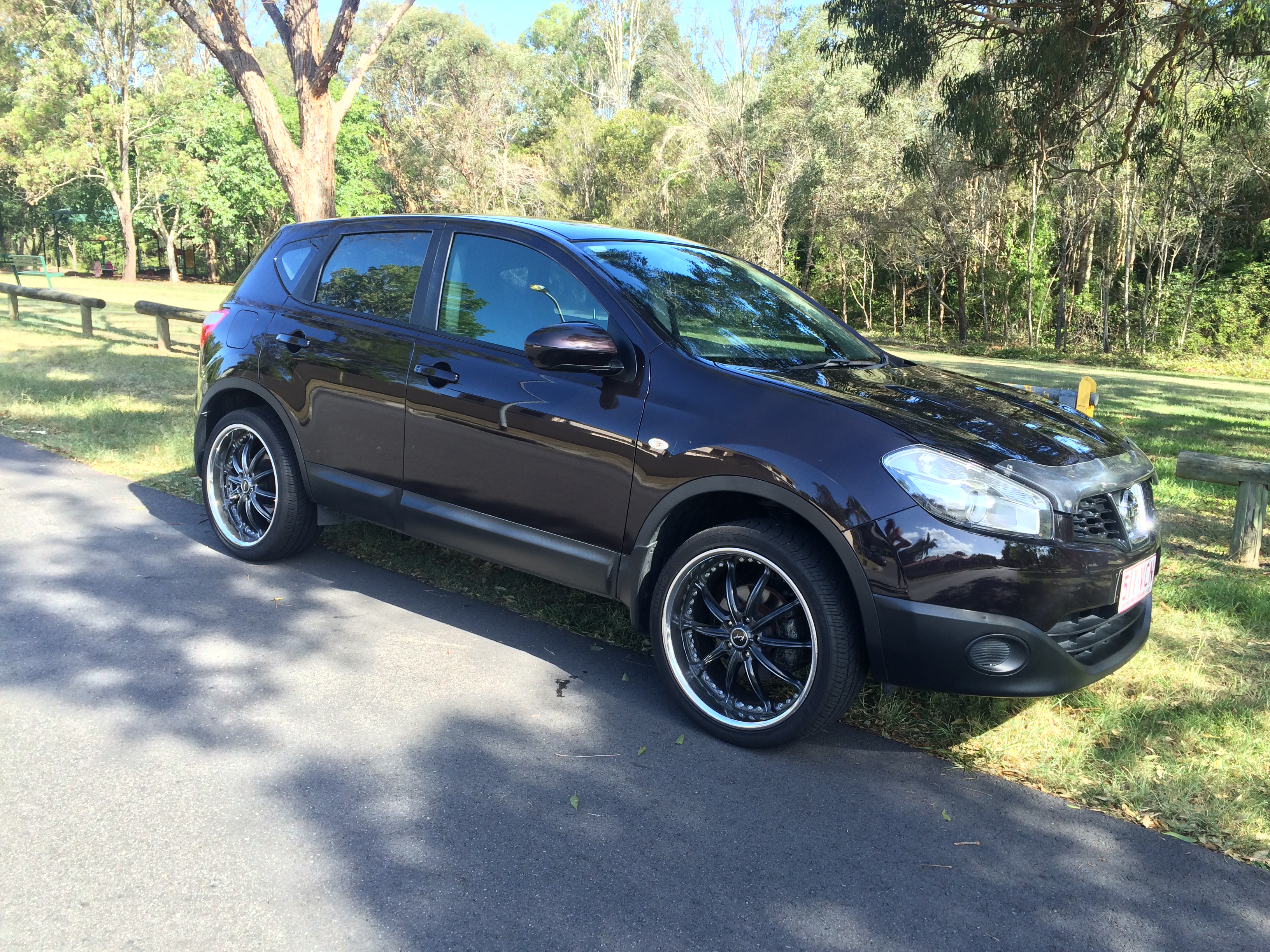 2010 Nissan dualis fuel economy #3