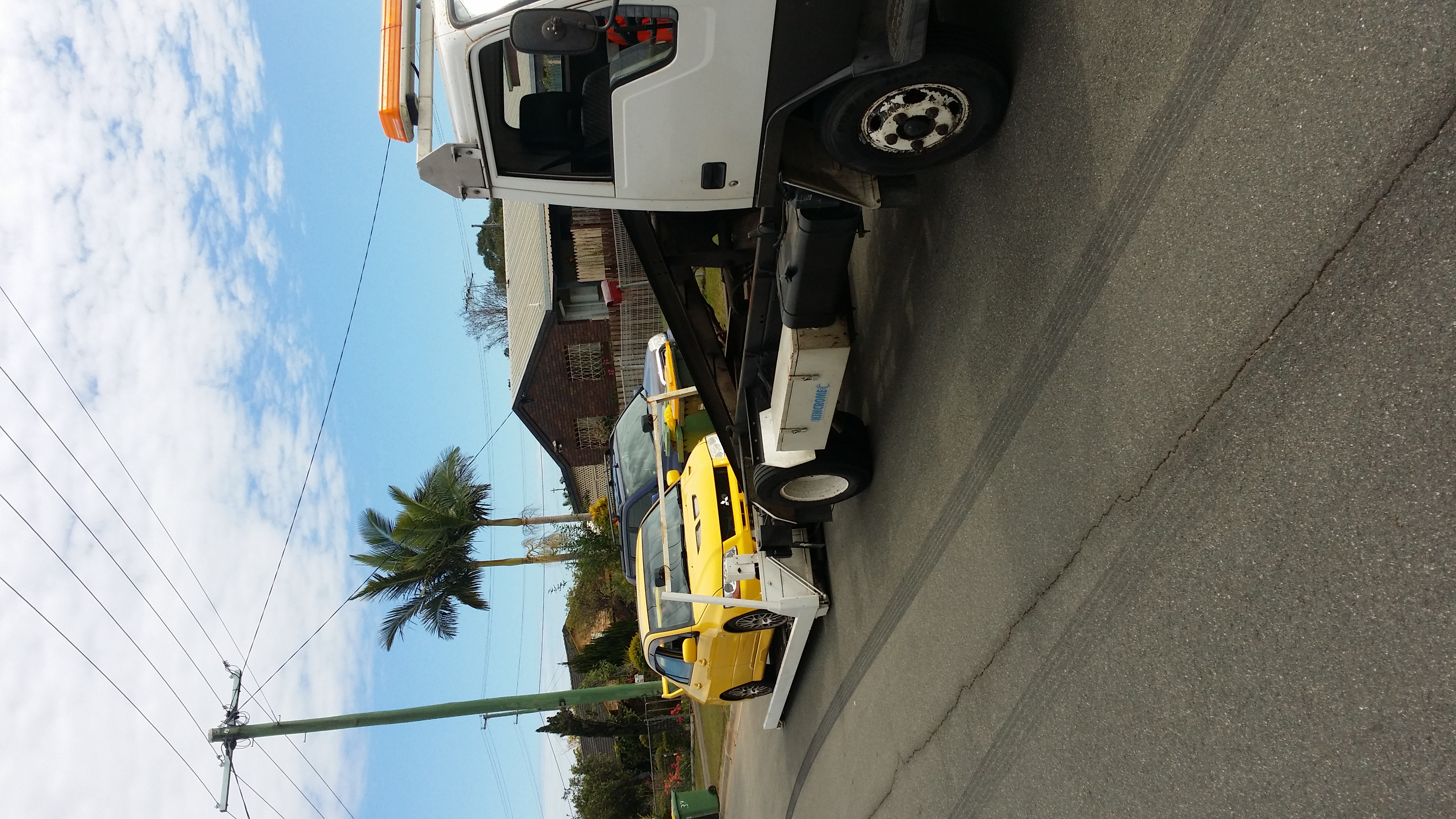 TOW Truck For HIRE Cheap Towing Service