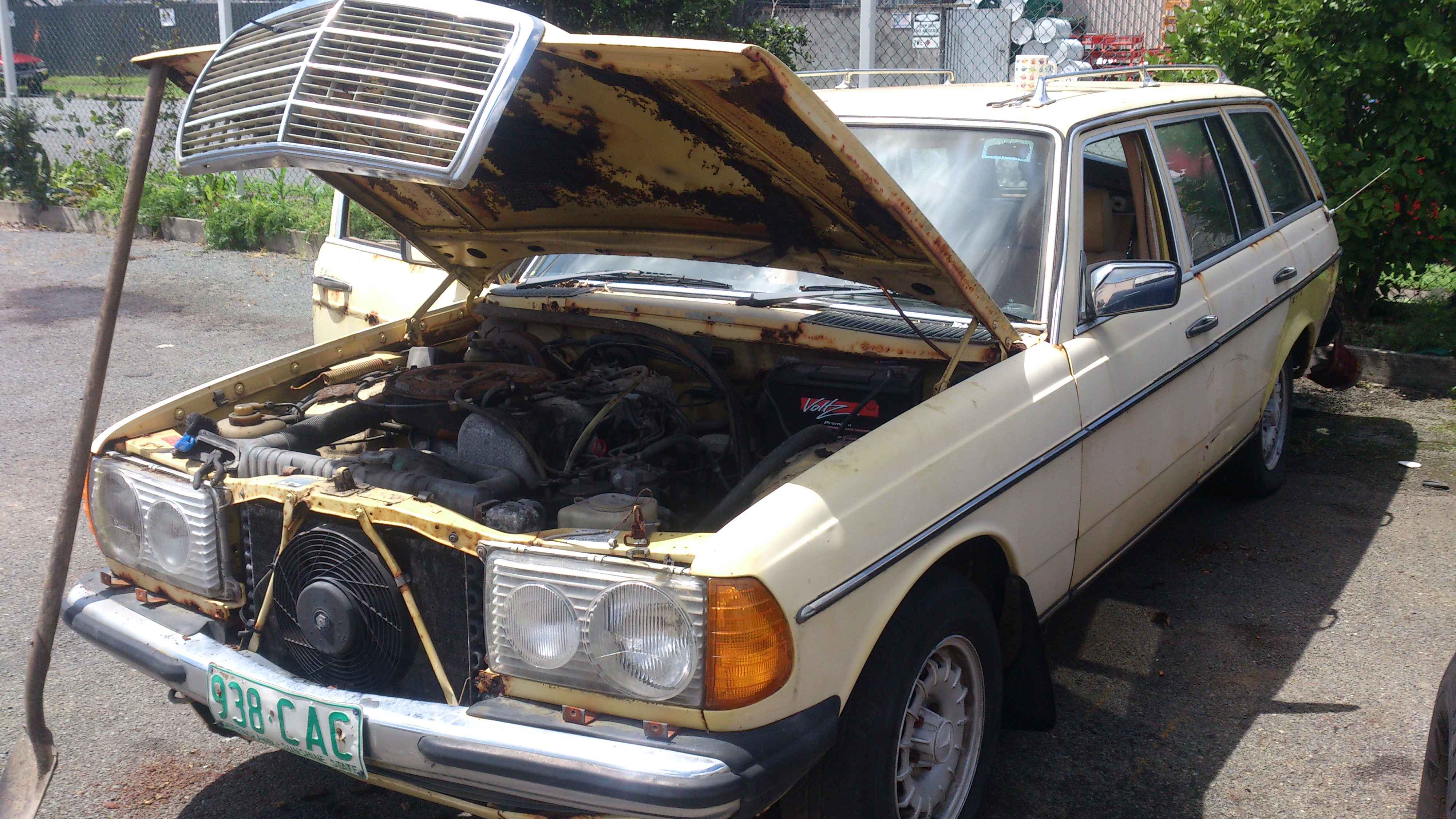 Mercedes wreckers brisbane gold coast #2