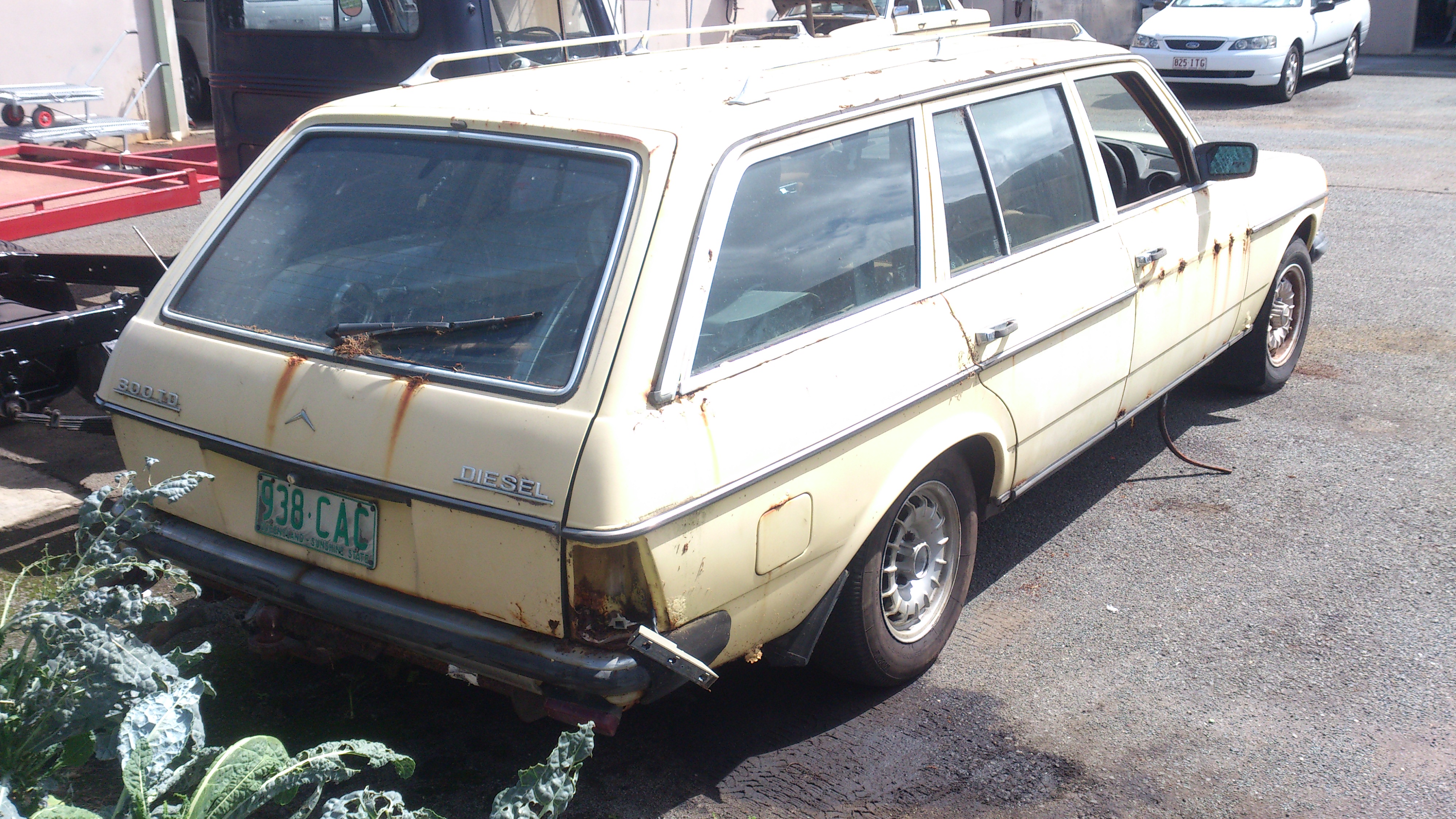 Mercedes wreckers brisbane gold coast #6