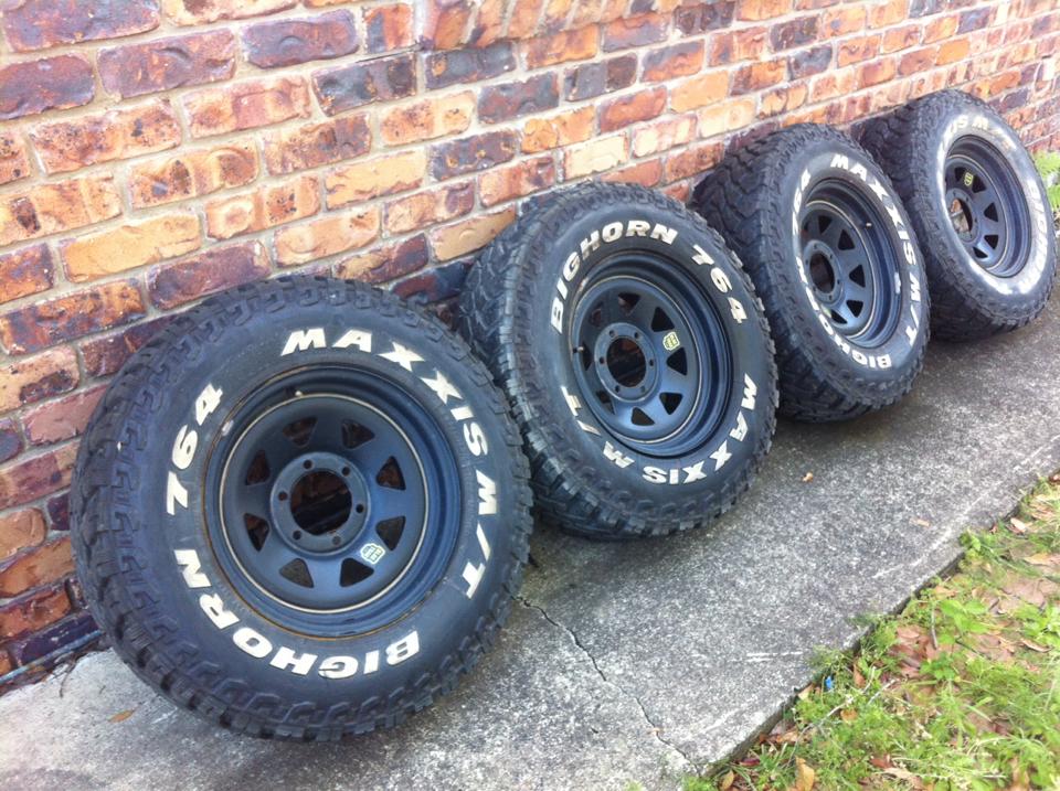 16INCH 4X4 ROH BLAK TRAK Steel Wheels With Maxxis M/T 764 Tyres!