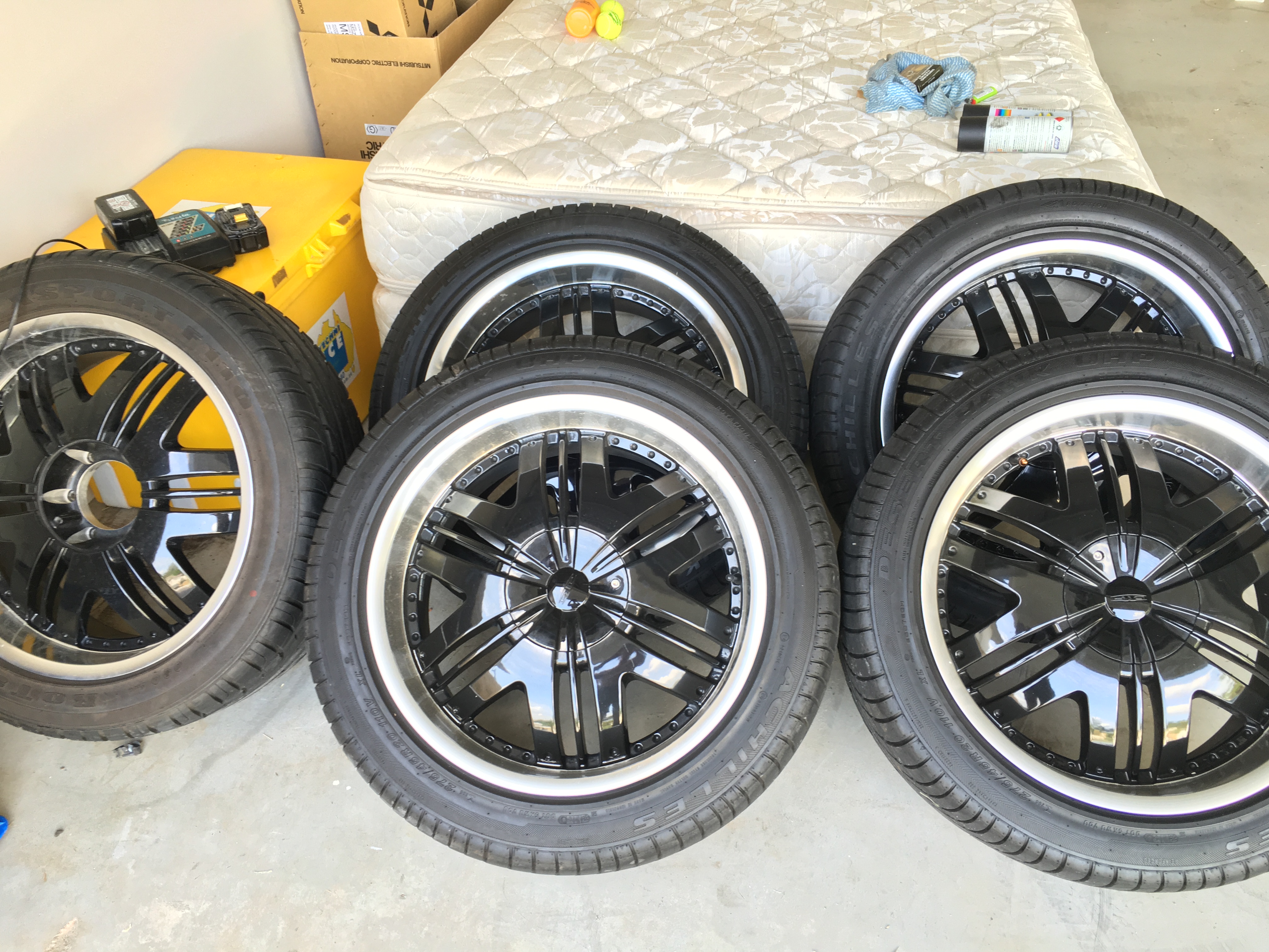 5 Tyres and Rims