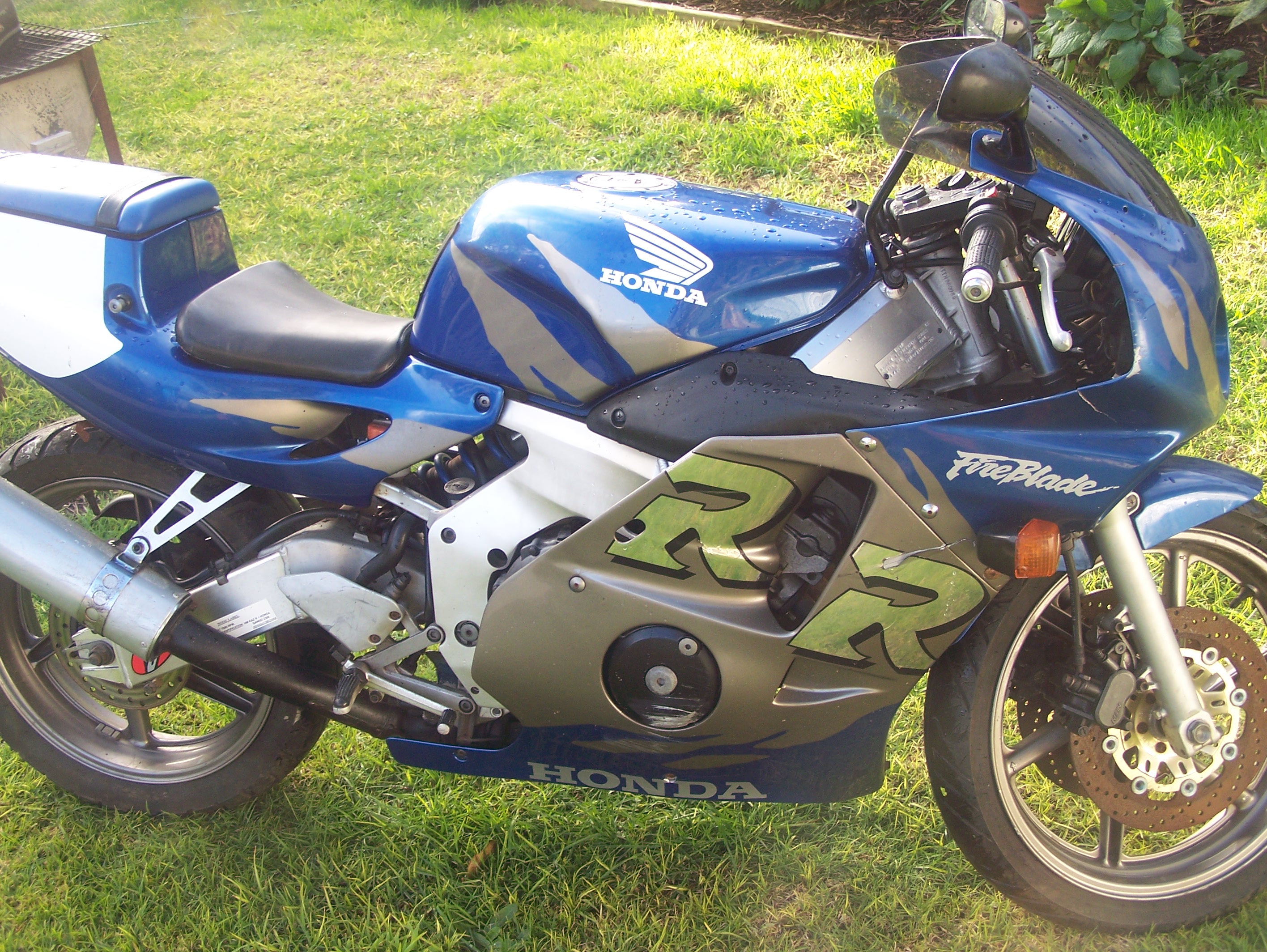 1996 Honda CBR250RR (Fireblade)