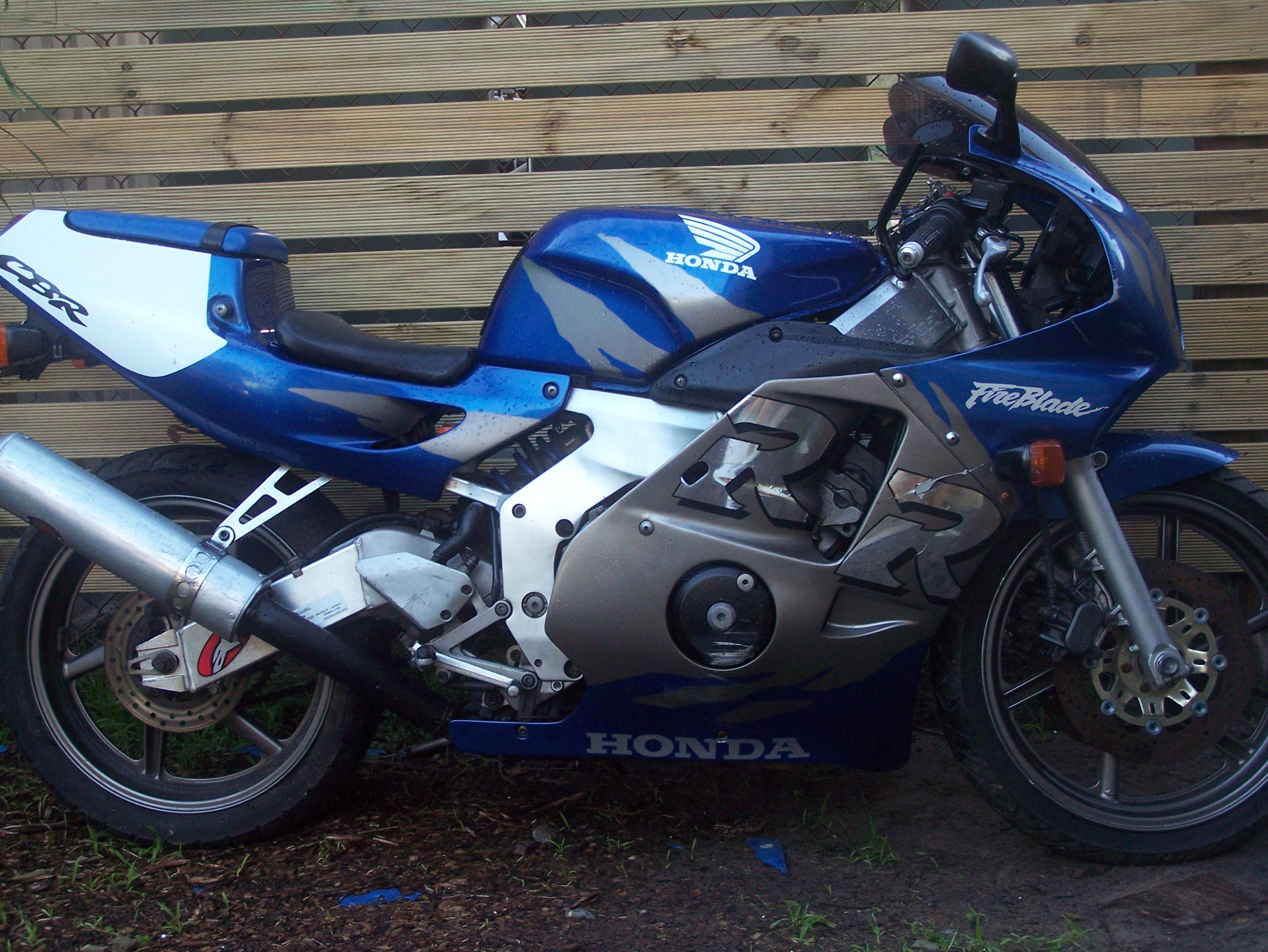 1996 Honda CBR250RR (Fireblade)