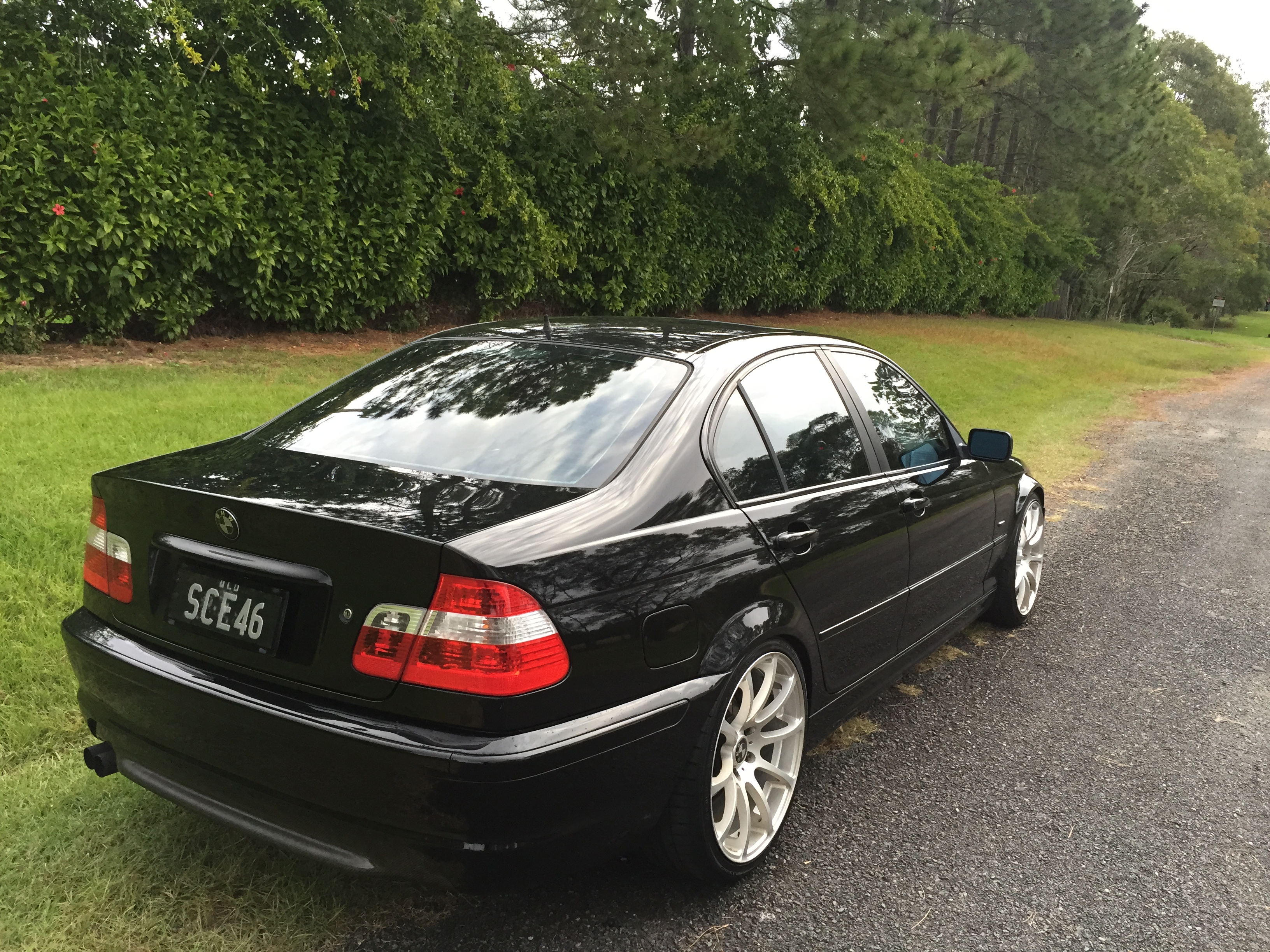 2000 BMW 323i