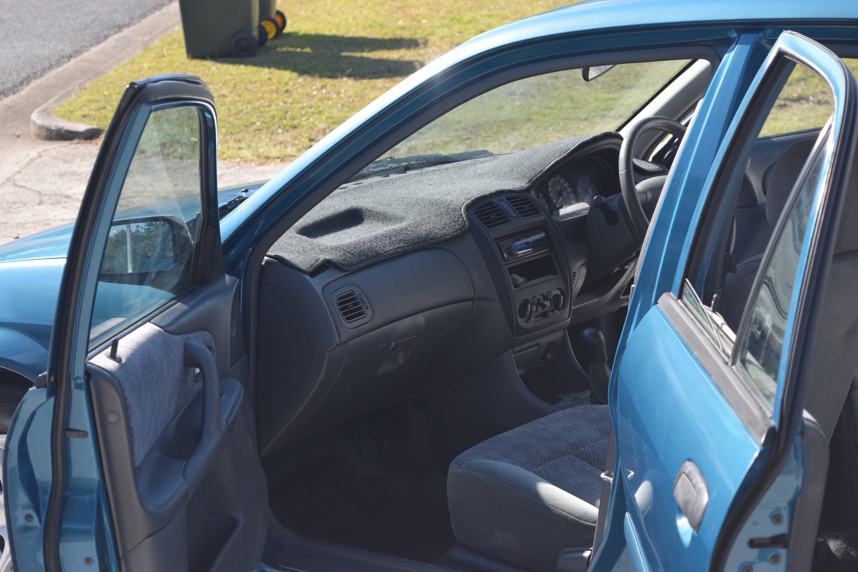 Ford laser 2000 for sale #8