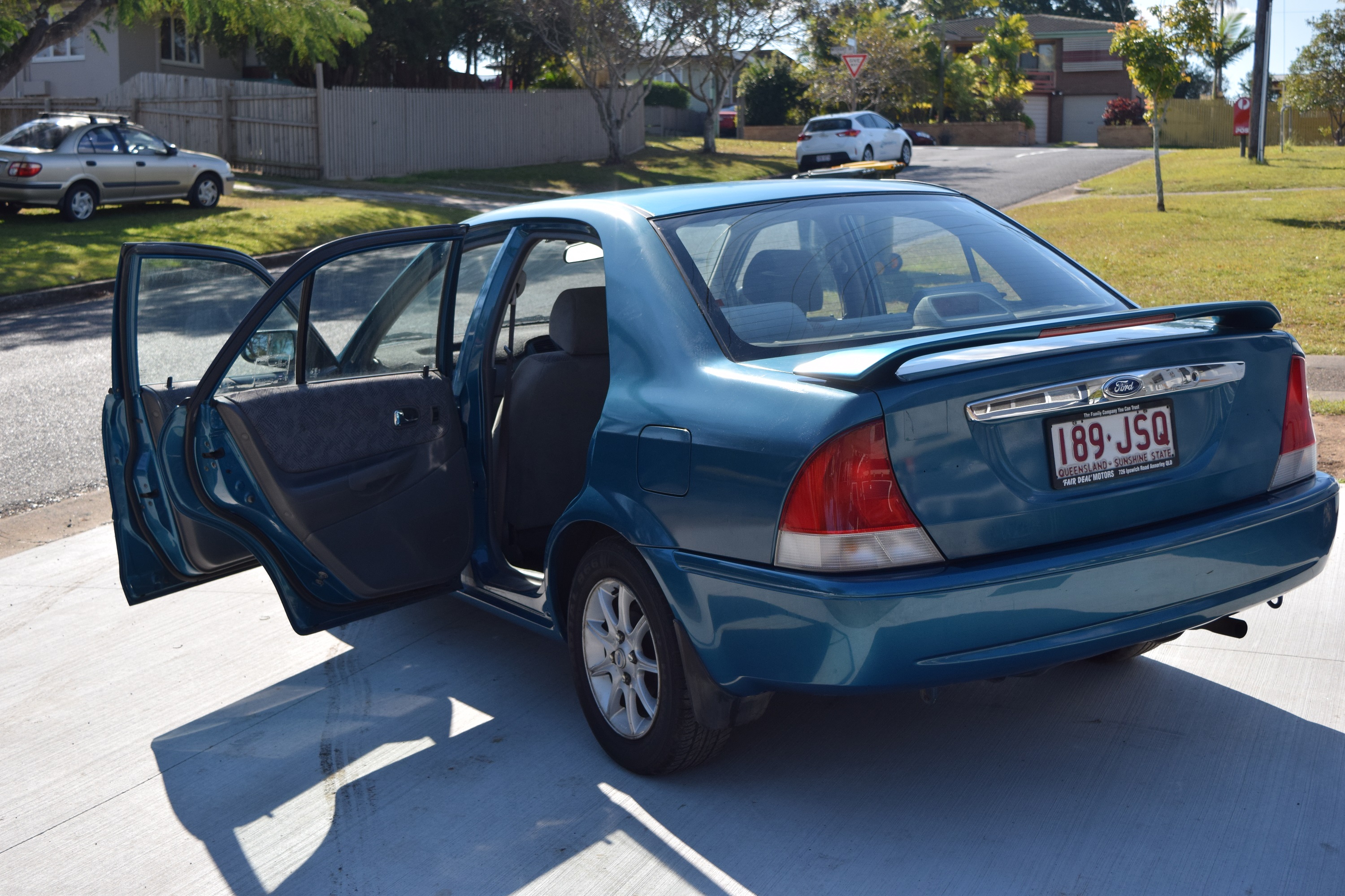 2000 Ford laser #7