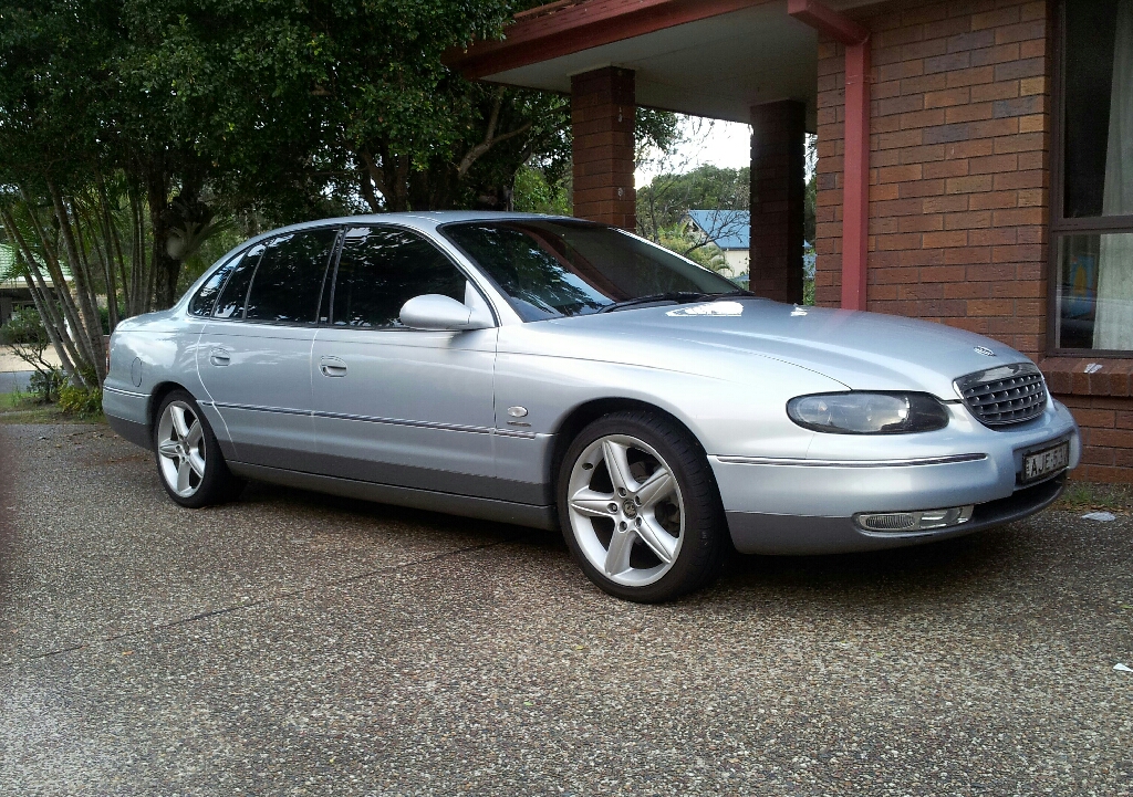 2000 Holden Statesman
