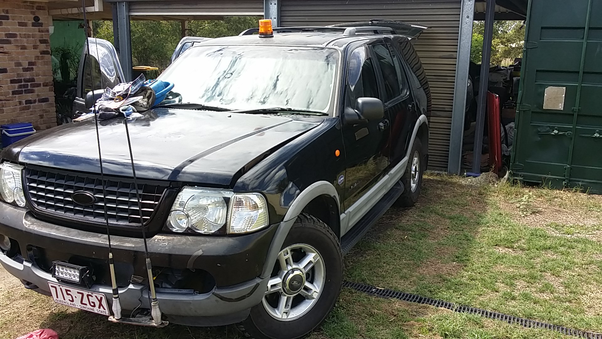 2002 Ford Explorer XLT (4X4) UZ