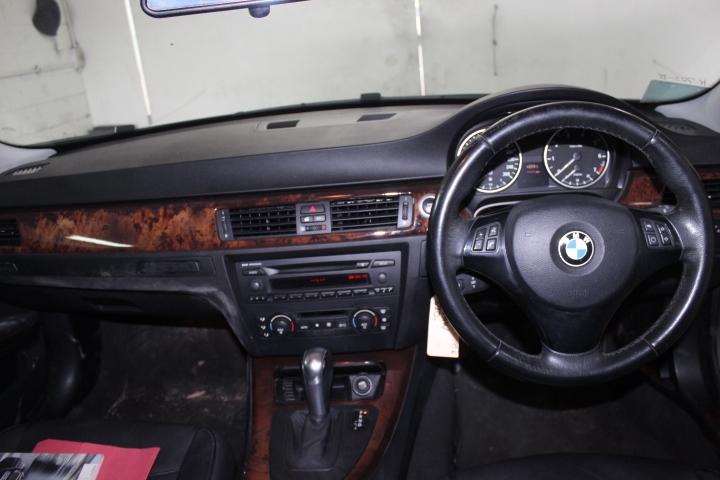 2006 BMW 320