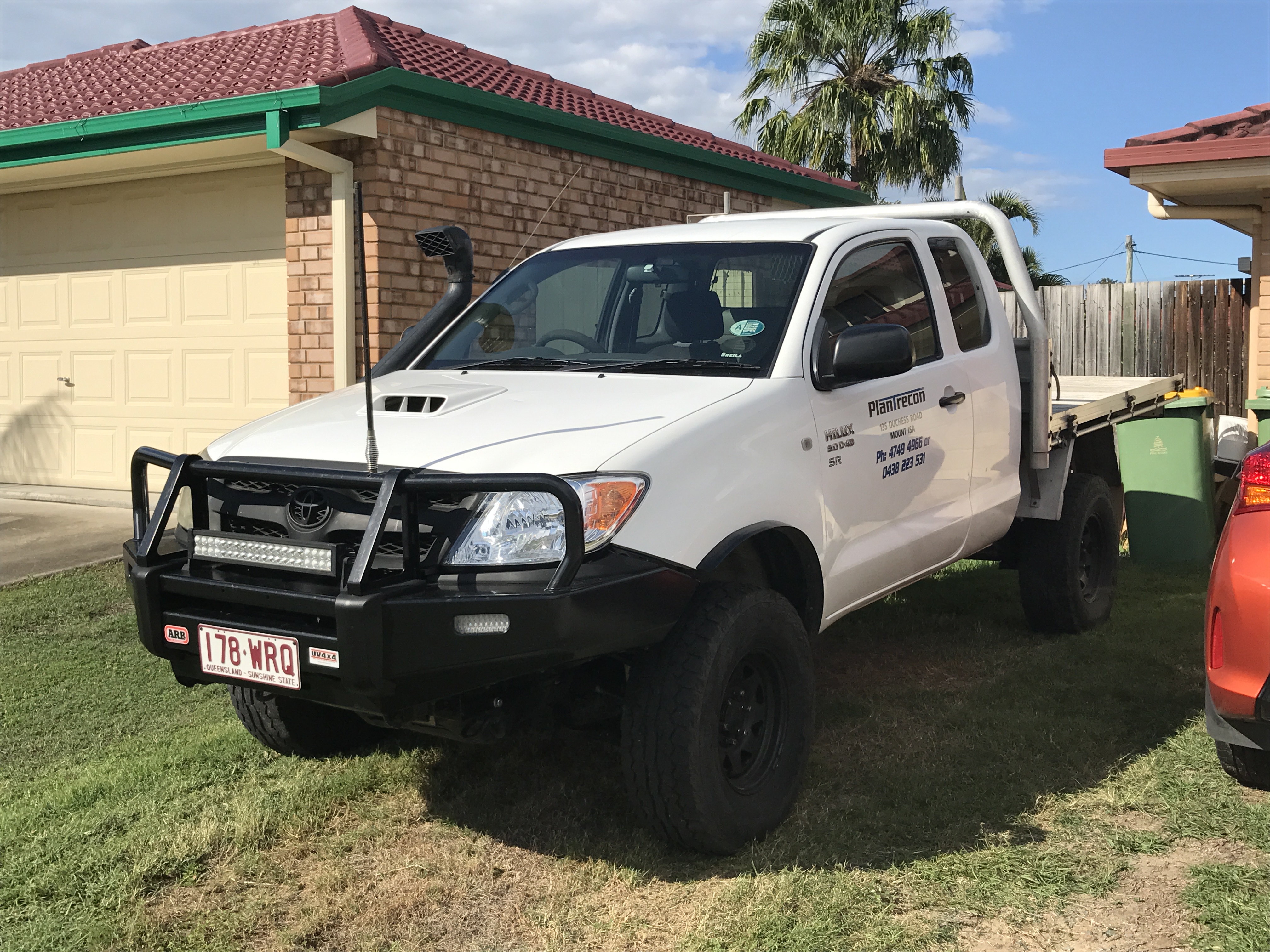 Тойота Hilux 2005