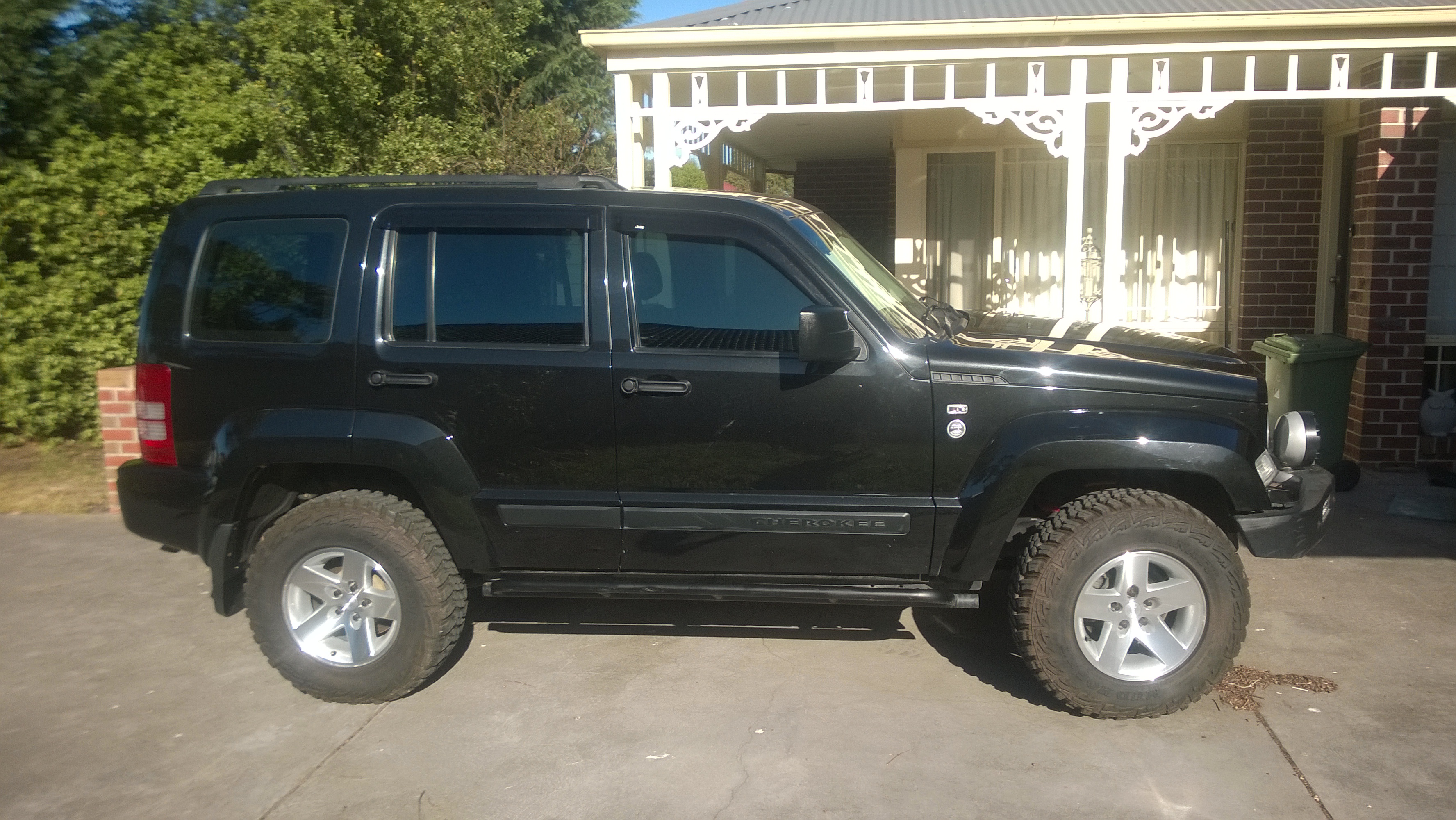 2010 Jeep Cherokee Sport (4X4) KK