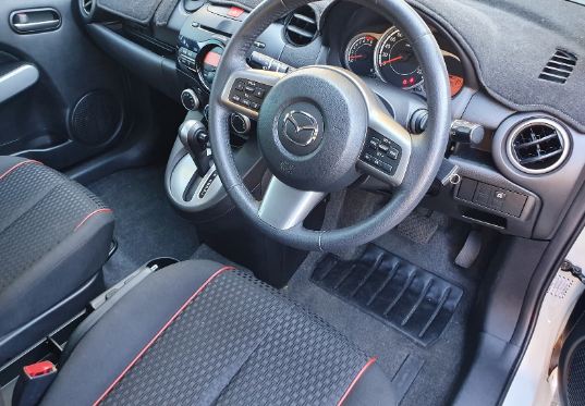 2012 Mazda 2