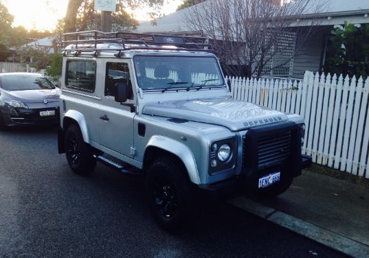 2014 LAND Rover Defender