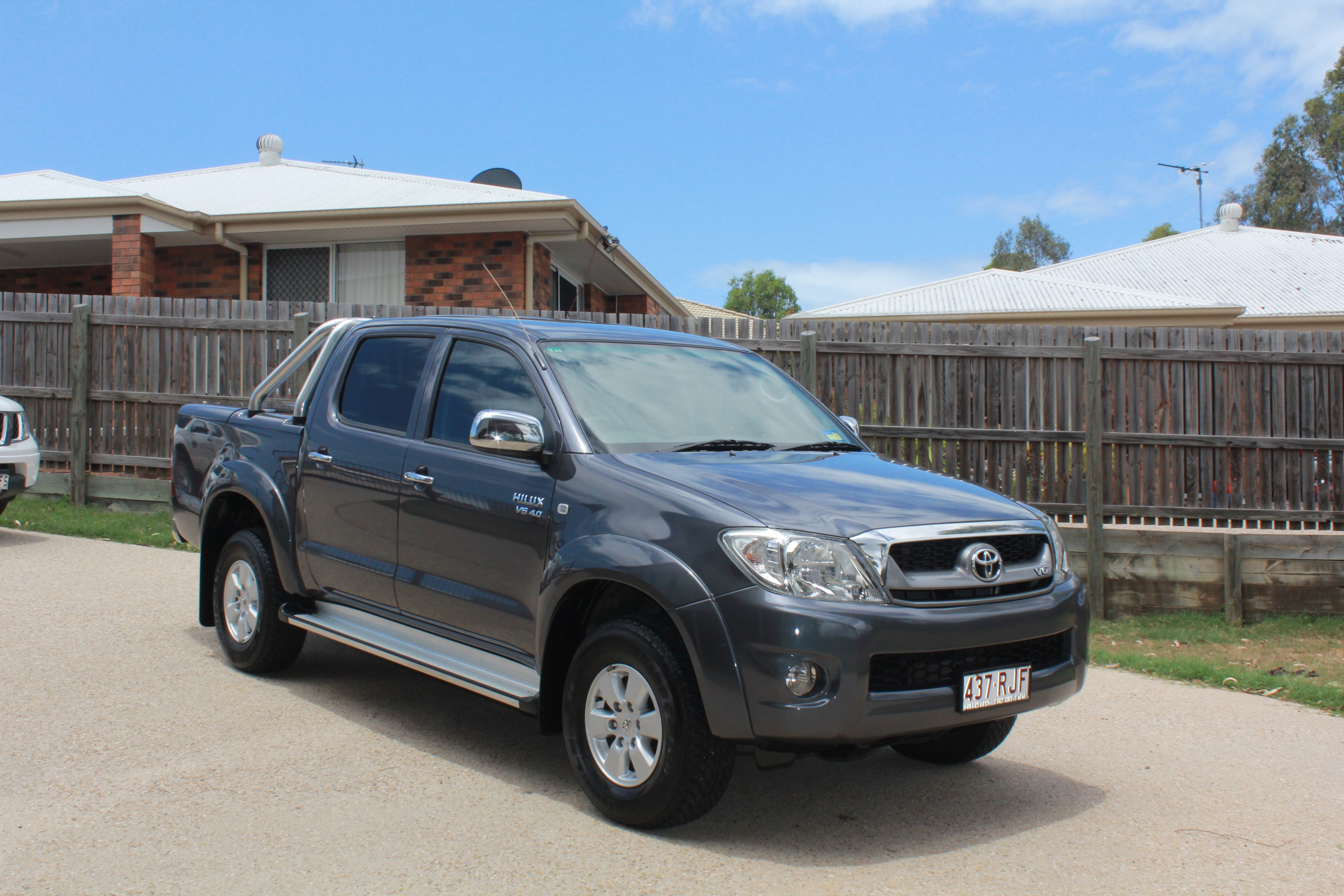 2010 Toyota Hilux SR5 (4X4) GGN25R MY11 Upgrade