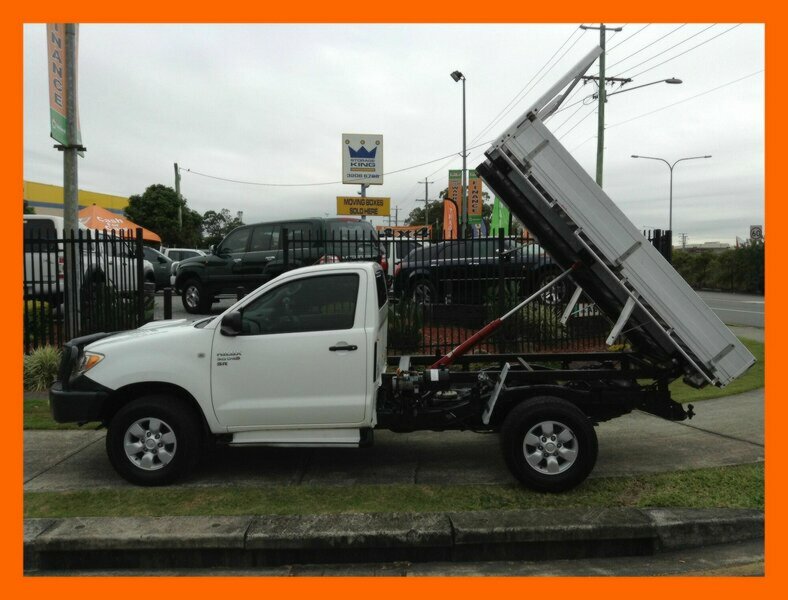 2006 Toyota Hilux 4X4, Turbo Diesel Tipper Ute