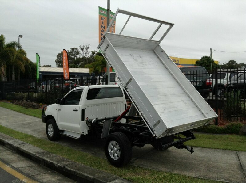 2006 Toyota Hilux 4X4, Turbo Diesel Tipper Ute
