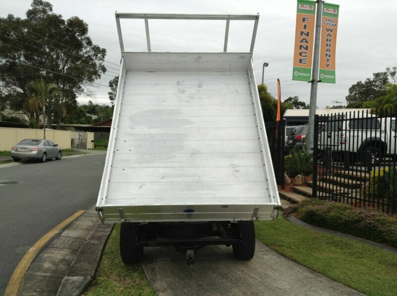 2006 Toyota Hilux 4X4, Turbo Diesel Tipper Ute