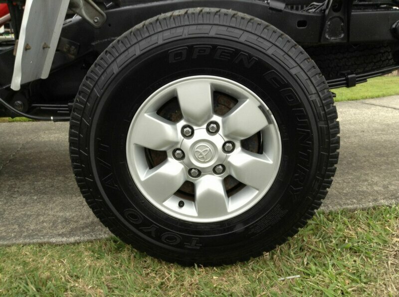2006 Toyota Hilux 4X4, Turbo Diesel Tipper Ute