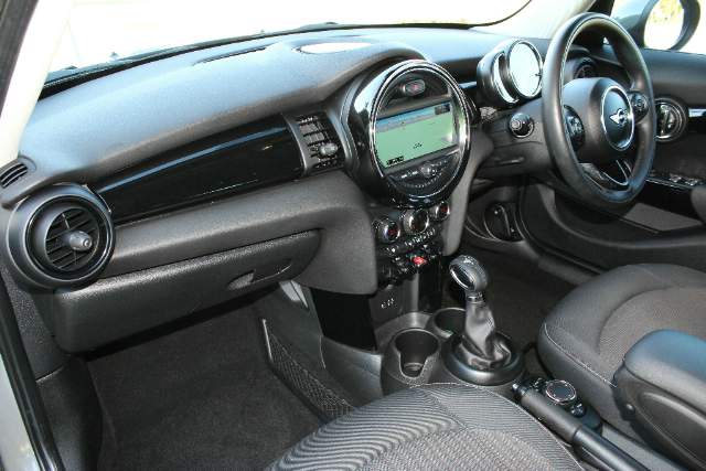 2014 Mini Hatch Cooper F55