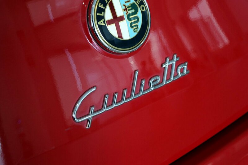 2015 ALFA Romeo Giulietta Quadrifoglio Verde TCT Launch Edition Series