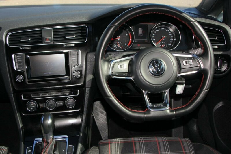 2014 Volkswagen Golf GTI DSG VII MY15