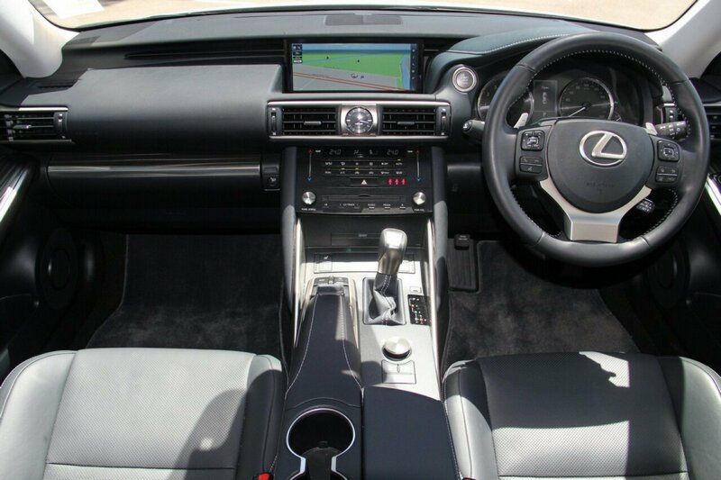 2016 Lexus Is 200T Luxury ASE30R