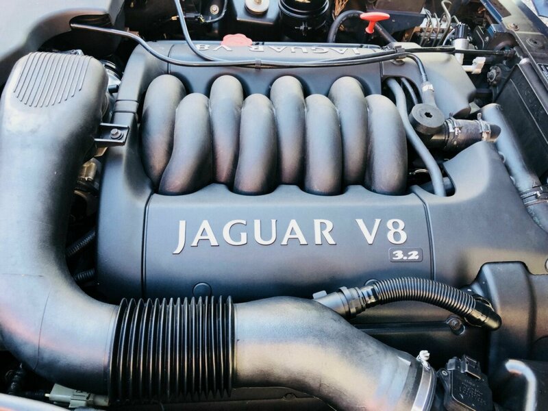 2001 Jaguar XJ8 3.2