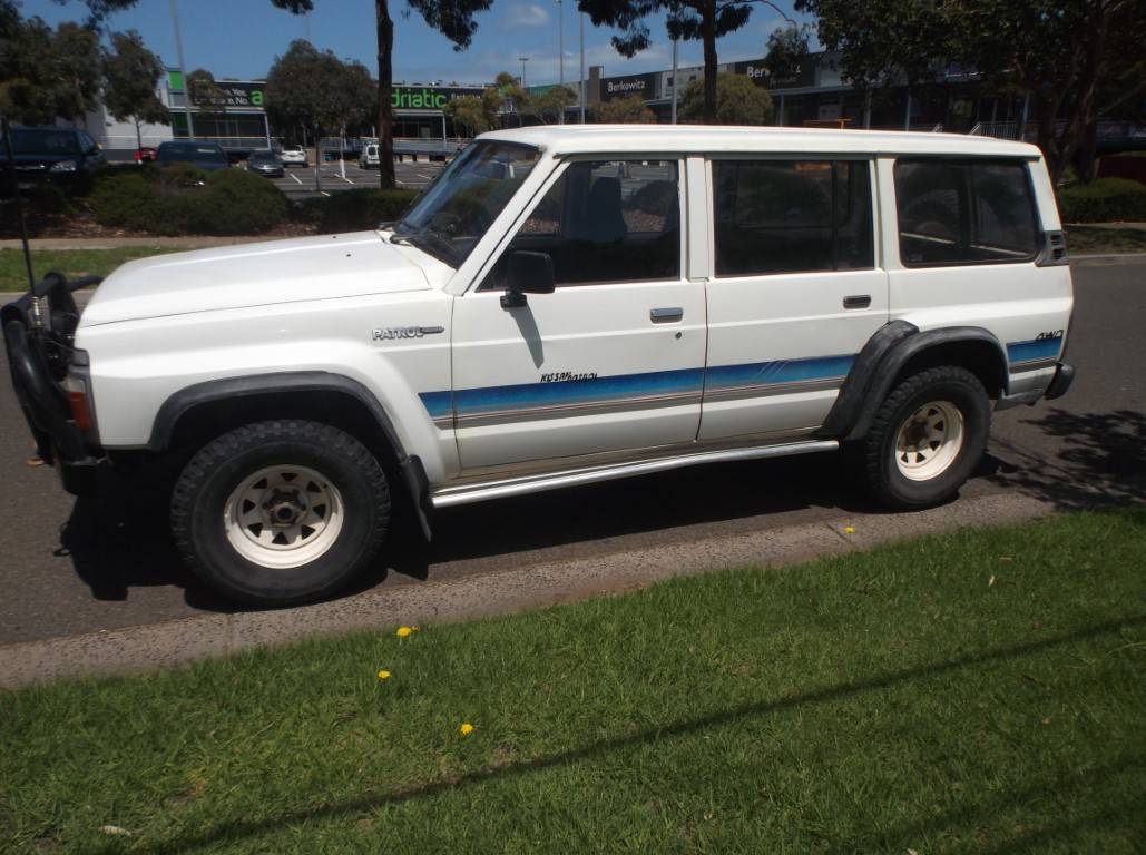 1989 Nissan Patrol DX 4X4