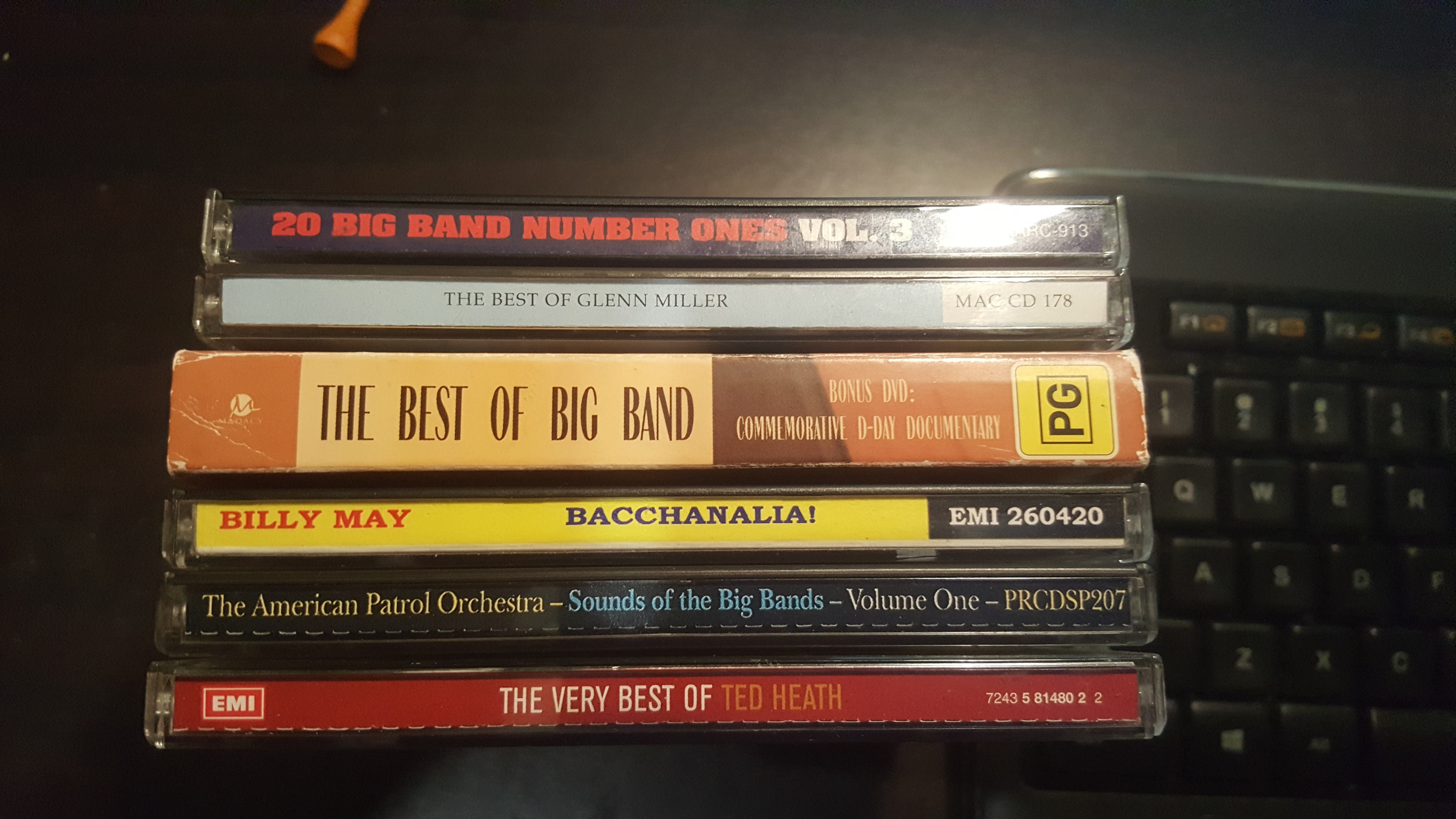 Selling 24 CDS JAZZ and Big Bands