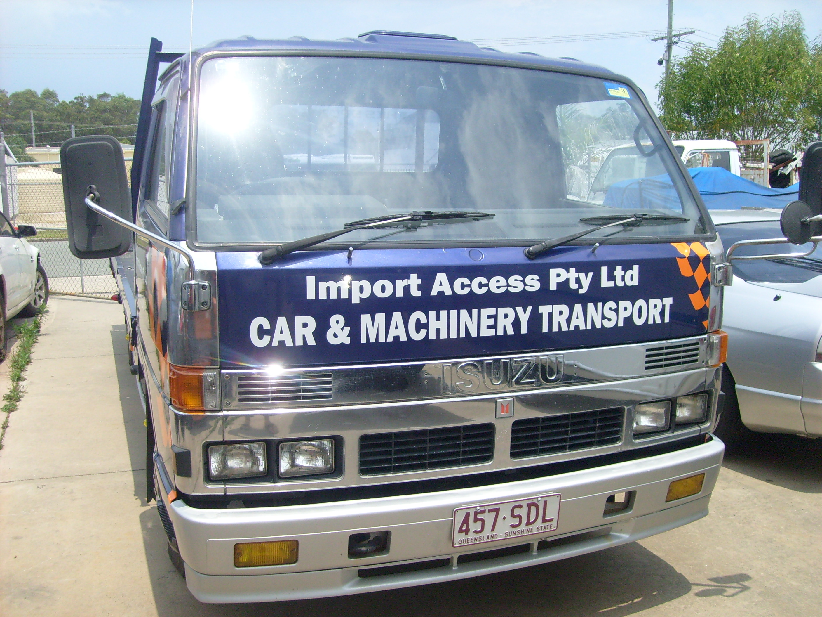 TILT Traytruck