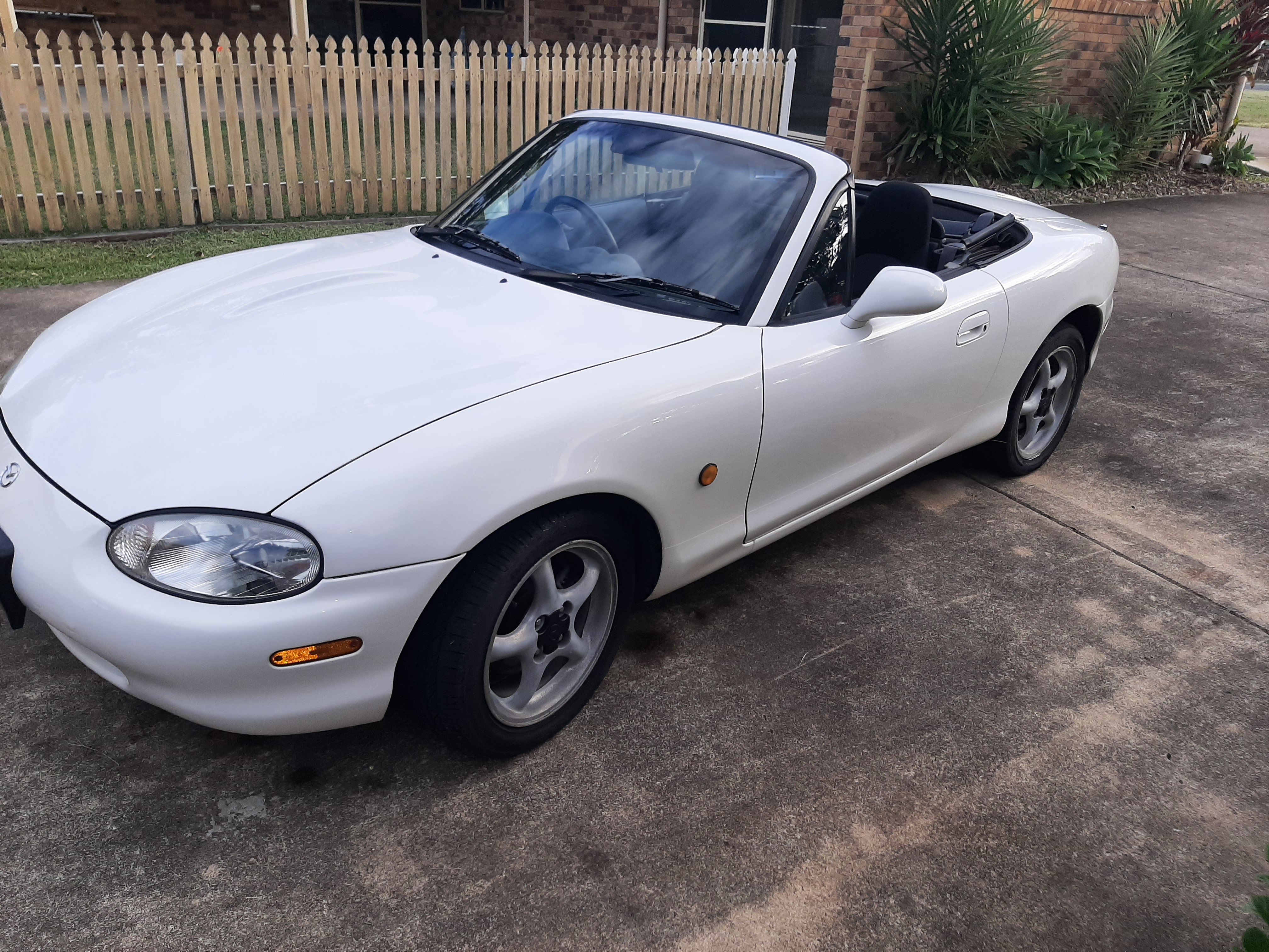 1998 Mazda MX-5