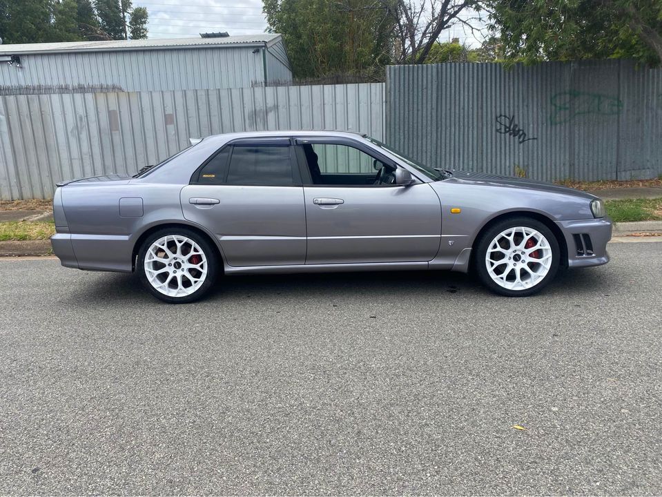 1998 Nissan Skyline