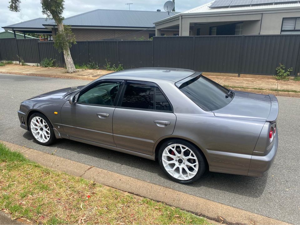 1998 Nissan Skyline