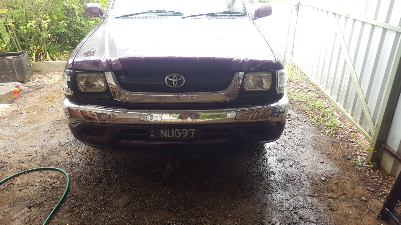 2004 Toyota Hilux