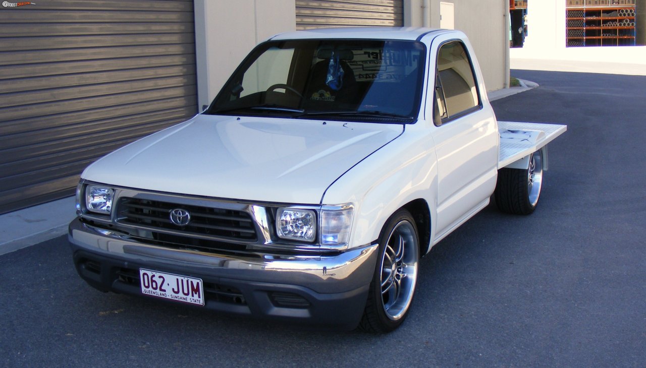 2001 Toyota Hilux Work Mate