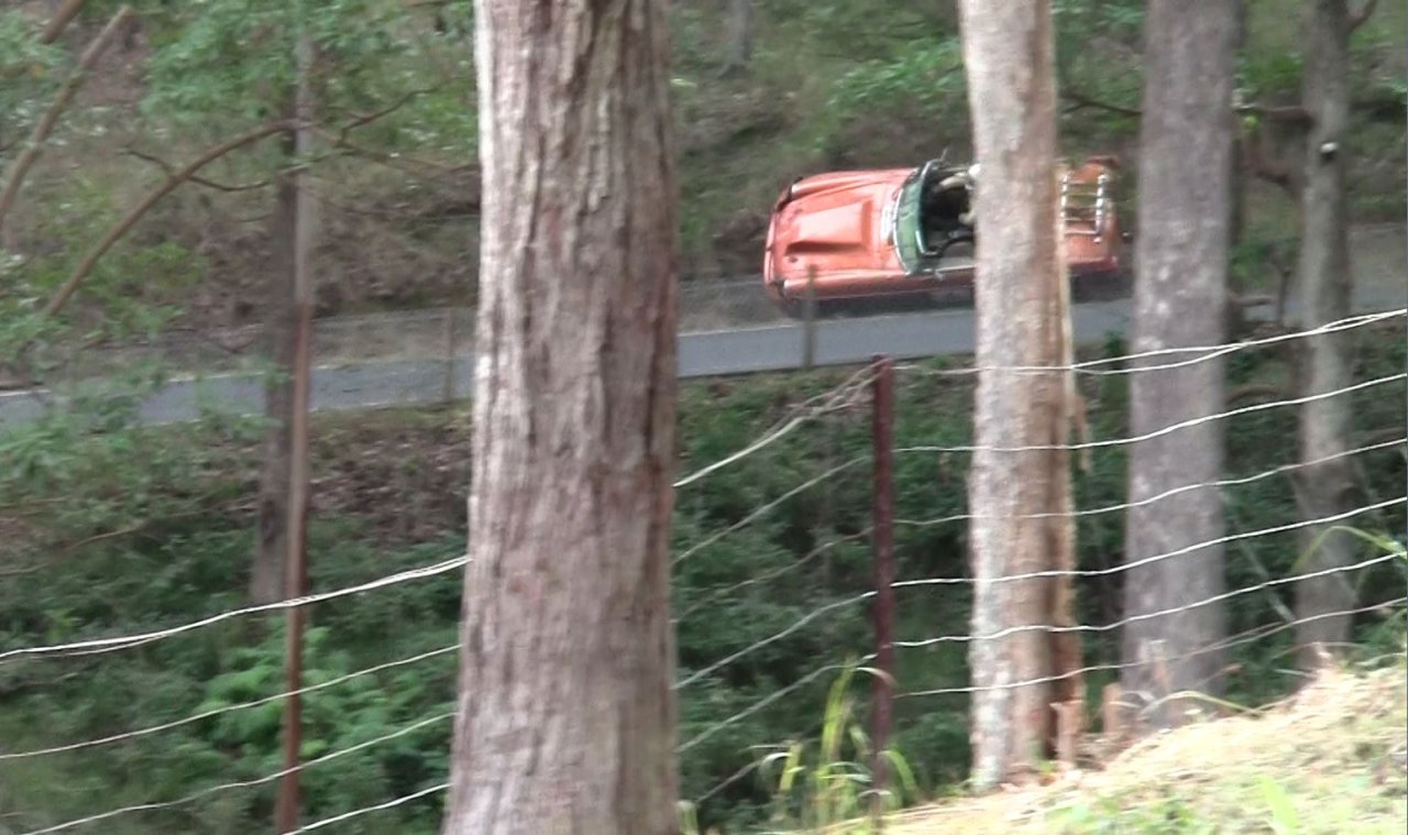 Supercharged V8 Mg Hits Rock Wall And Armco At Mt Cotton Hillclimb