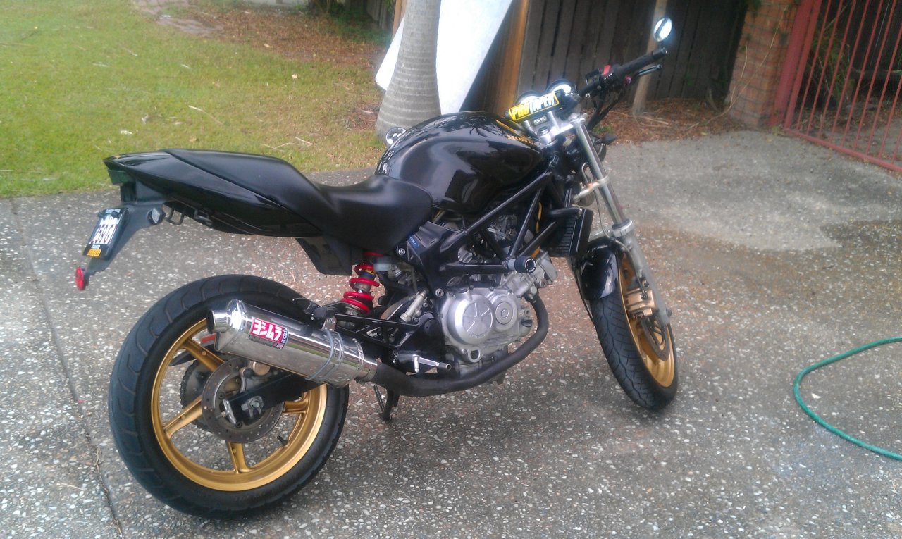 Back after 14 years and i bought 2005 Honda VTR 250