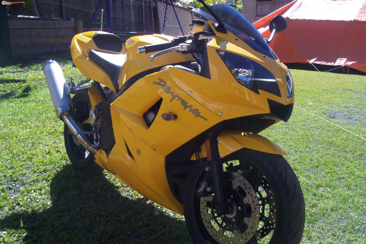 2004 Triumph Daytona 600 Sports / Sports Touring BoostCruising
